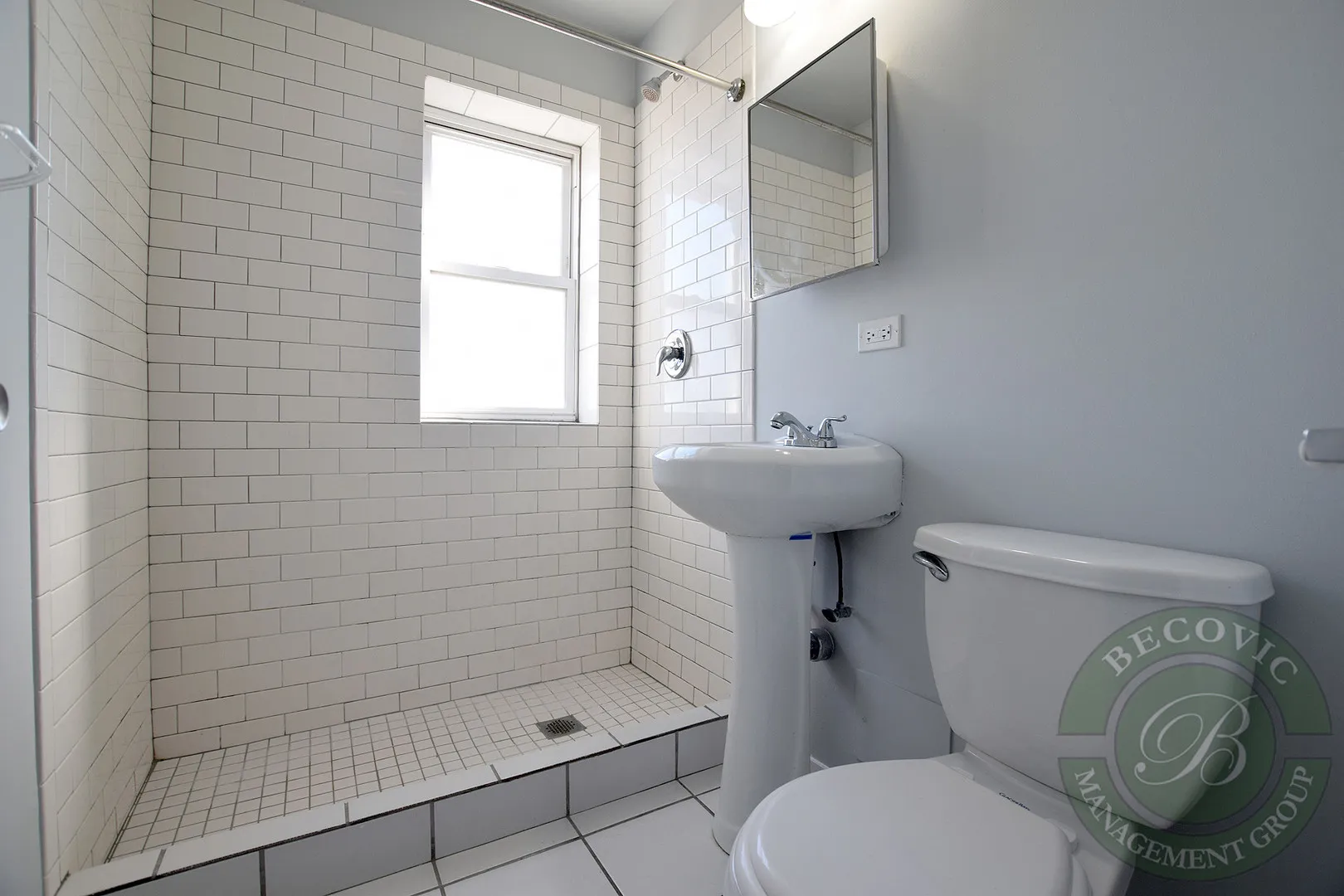 7450 N Greenview Ave, , 60626, USA 60626-unit#71-Chicago-IL