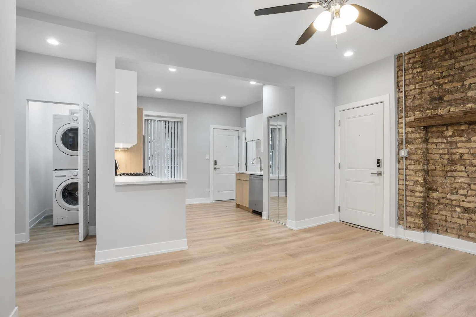 7419 N Clark St, ,  60626, USA 60626-unit#1-Chicago-IL