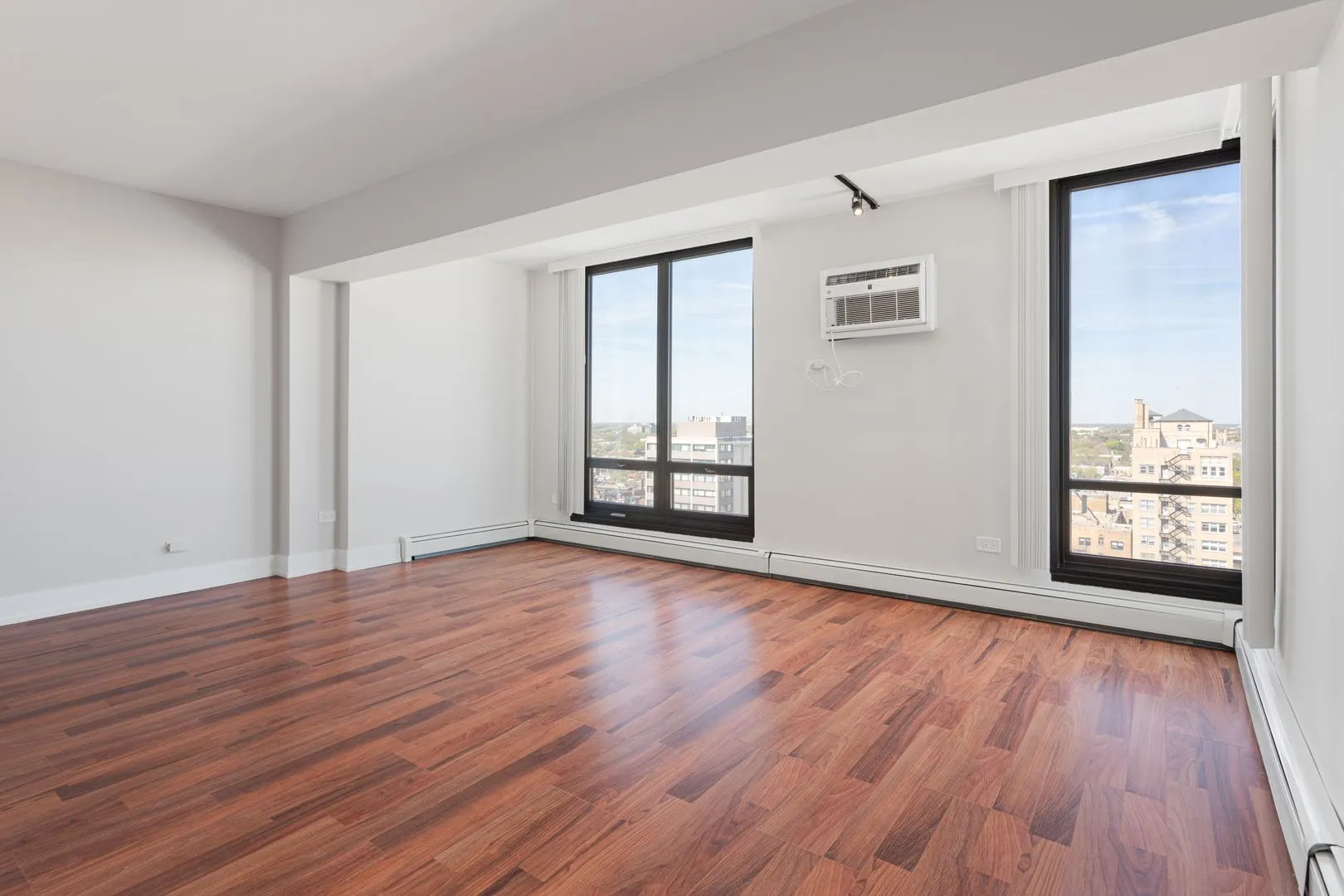 6166 N Sheridan Rd, , 60660, USA 60660-unit#16B-Chicago-IL