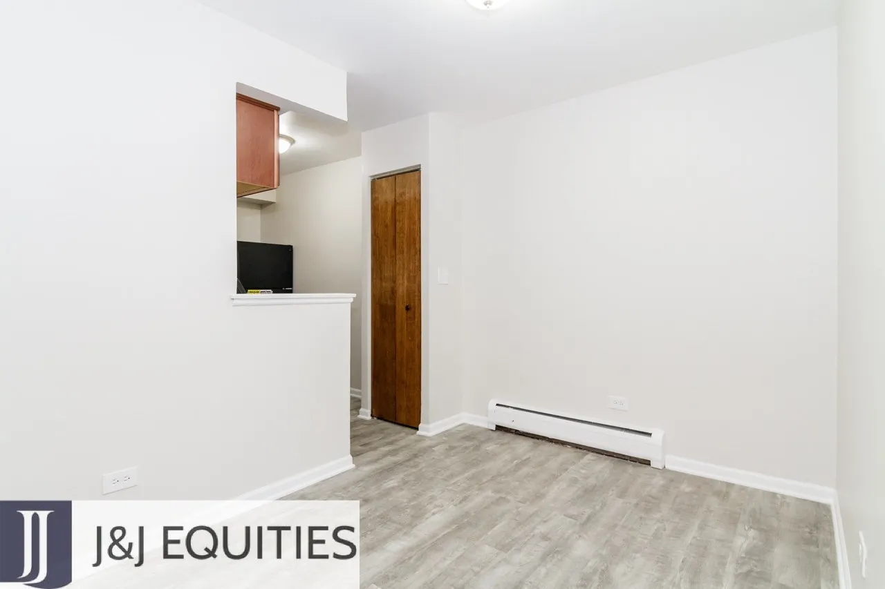 1040 W Hollywood Ave, , 60660, USA 60660-unit#208-Chicago-IL