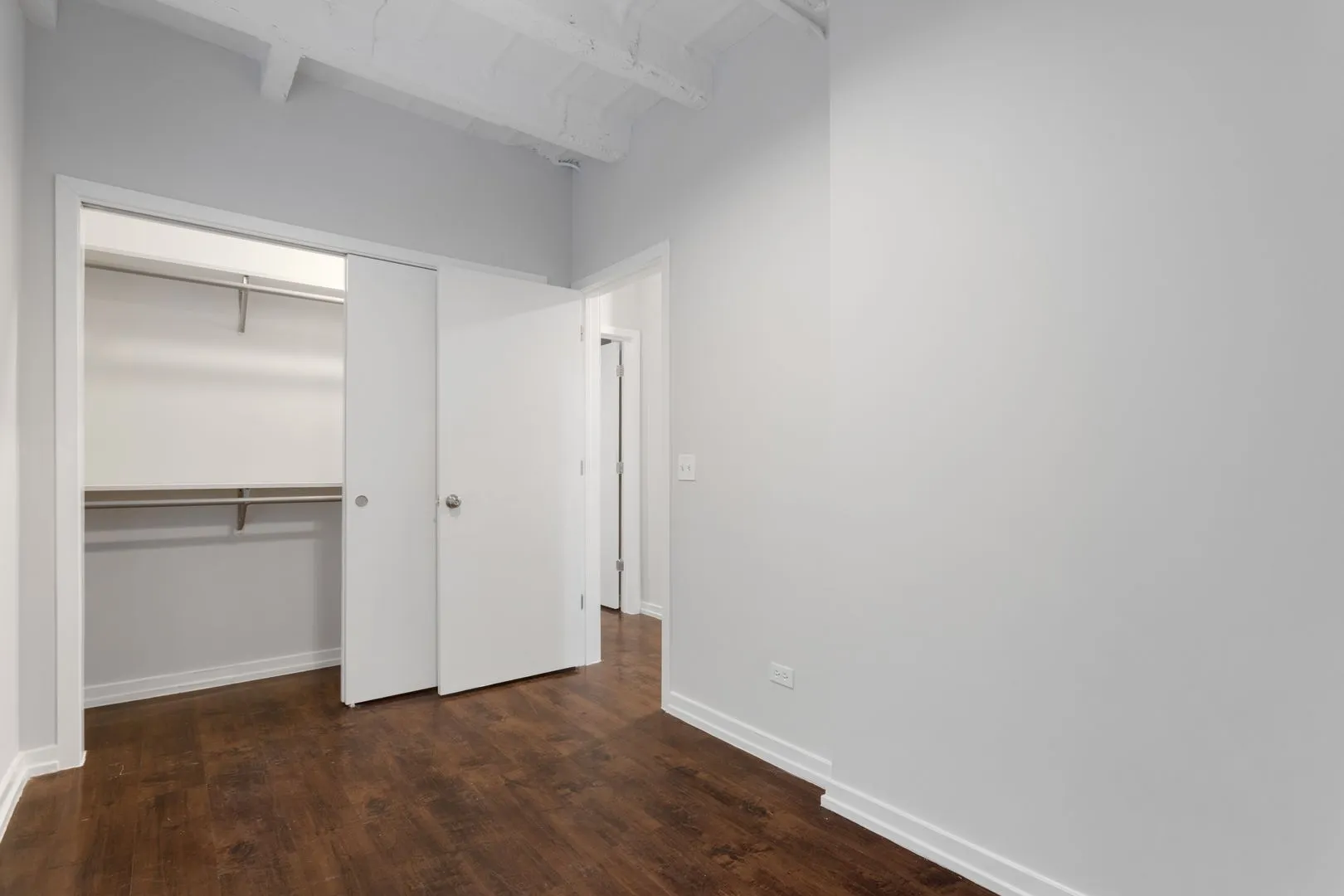 5718 N Winthrop Ave, ,  60660, USA 60660-unit#104-Chicago-IL
