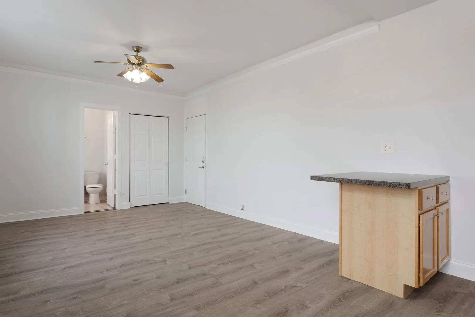 5860 N Kenmore Ave, , 60660, USA 60660-unit#407-Chicago-IL