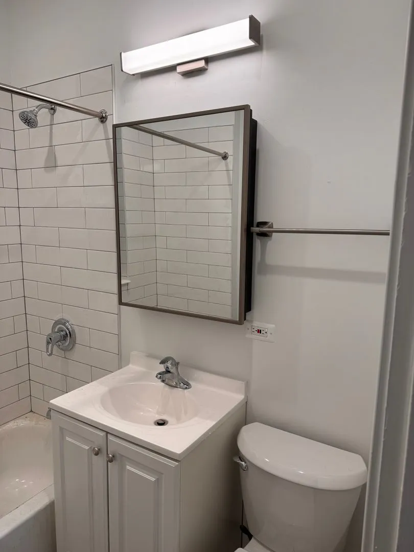 4400 N Hamilton Ave, ,  60625, USA 60625-unit#2S-Chicago-IL