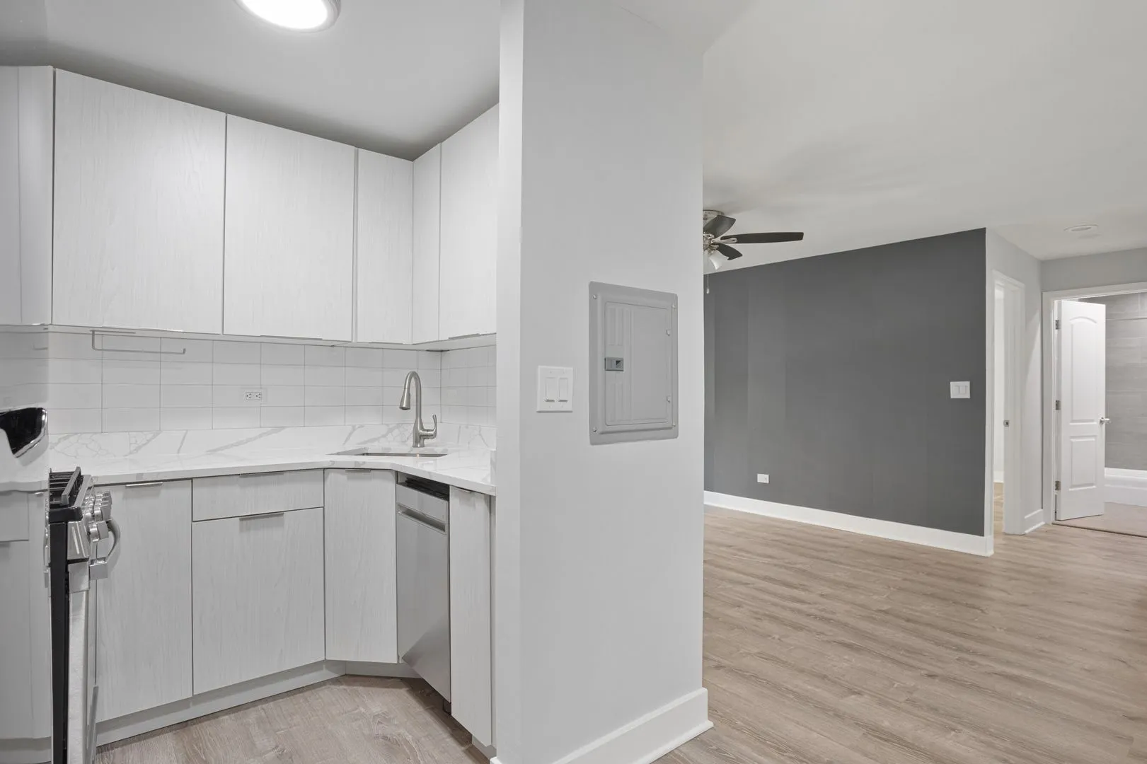 6201 N Kenmore Ave, , 60660, USA 60660-unit#501-Chicago-IL