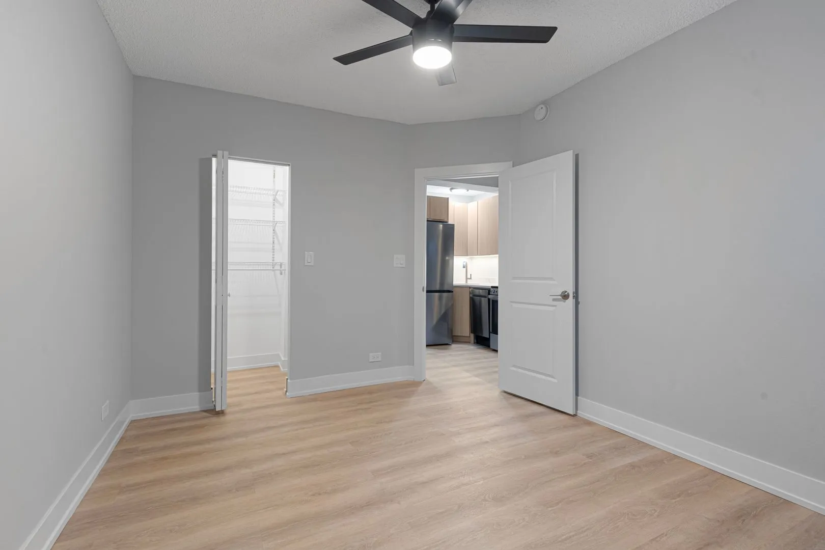 6026 N Winthrop Ave, ,  60660, USA 60660-unit#3E-Chicago-IL