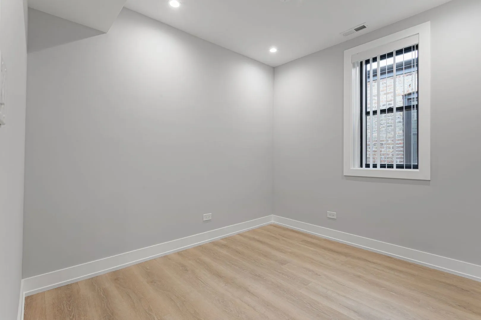 1556 W Juneway Terrace, , 60626, USA 60626-unit#1K-Chicago-IL