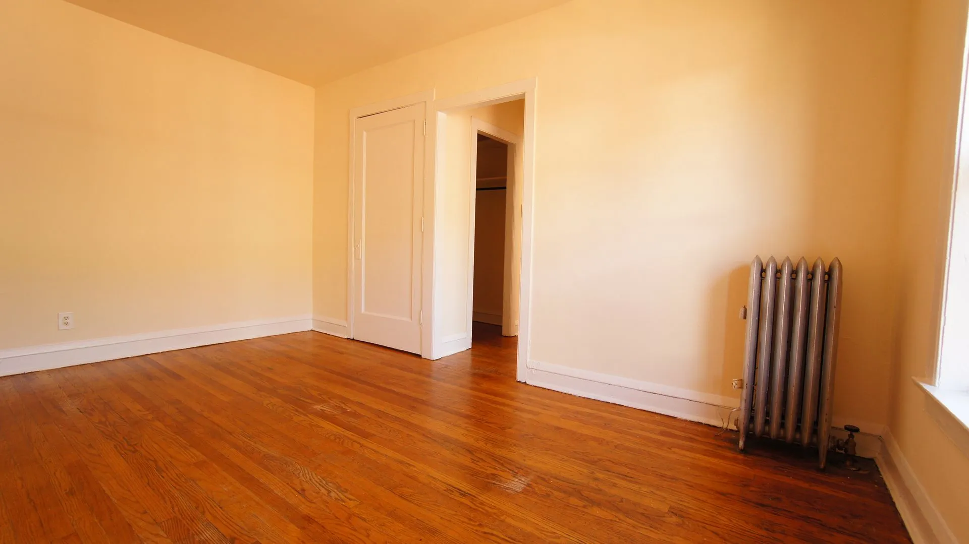 3302 W Schubert Ave, ,  60647, USA 60647-unit#2E-Chicago-IL