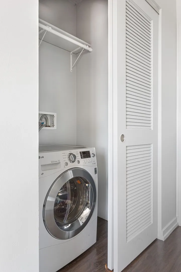 1325 W Wilson Ave, ,  60640, USA 60640-unit#601-Chicago-IL