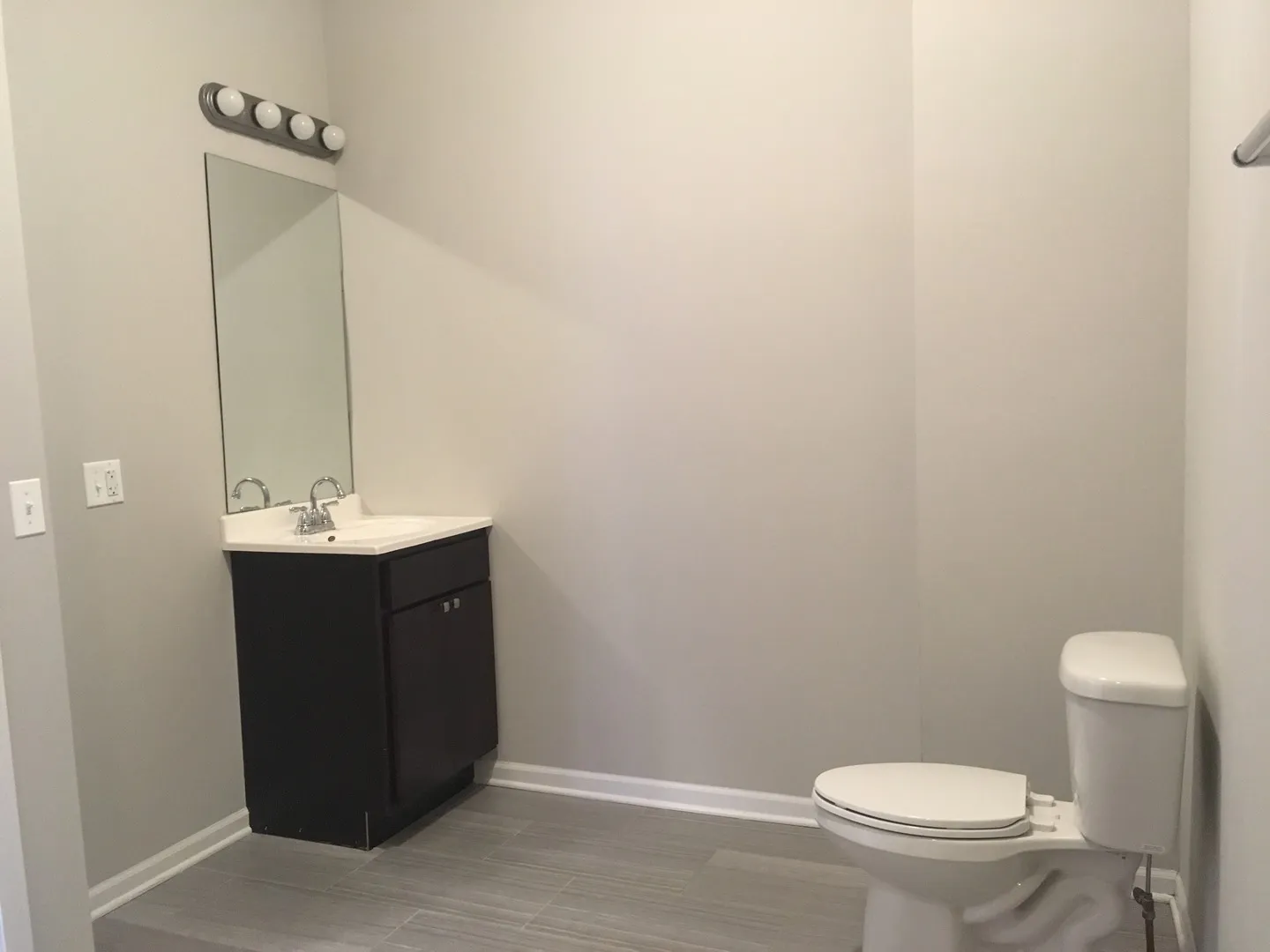 3121 W Lawrence Ave, , 60625, USA 60625-unit#STORE-Chicago-IL