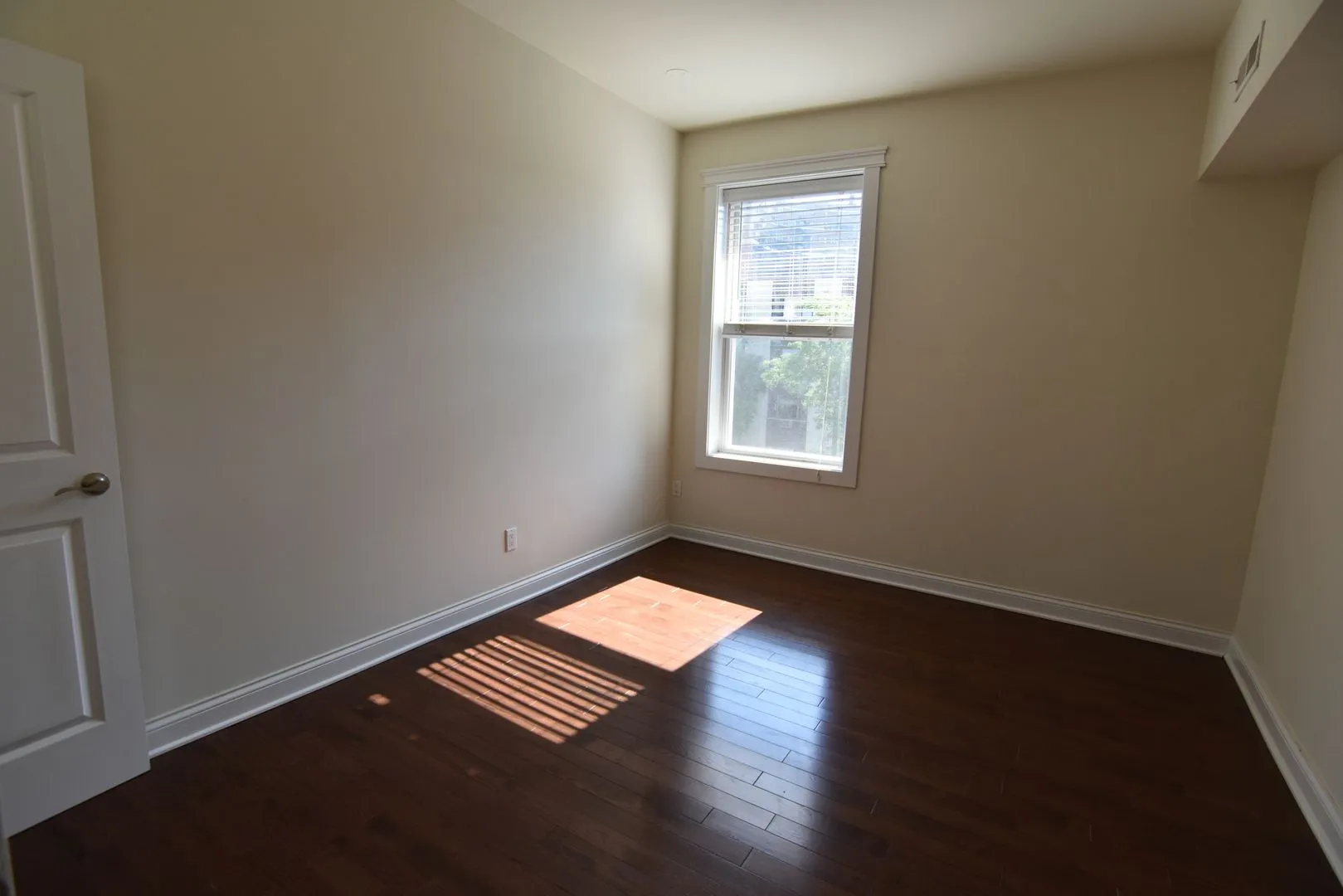 700 W Grace St, ,  60613, USA 60613-unit#3804-3-Chicago-IL