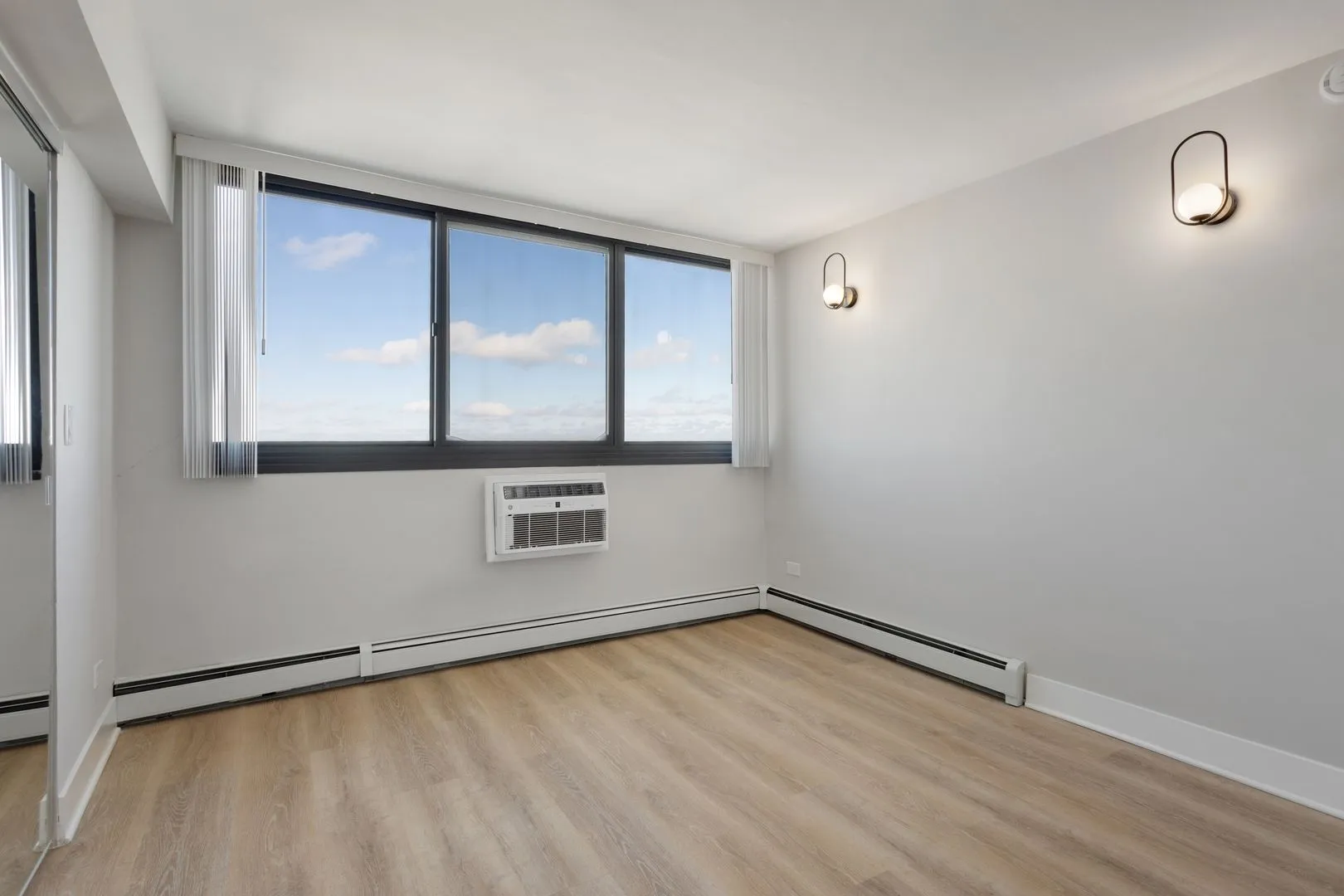 6166 N Sheridan Rd, , 60660, USA 60660-unit#28E-Chicago-IL