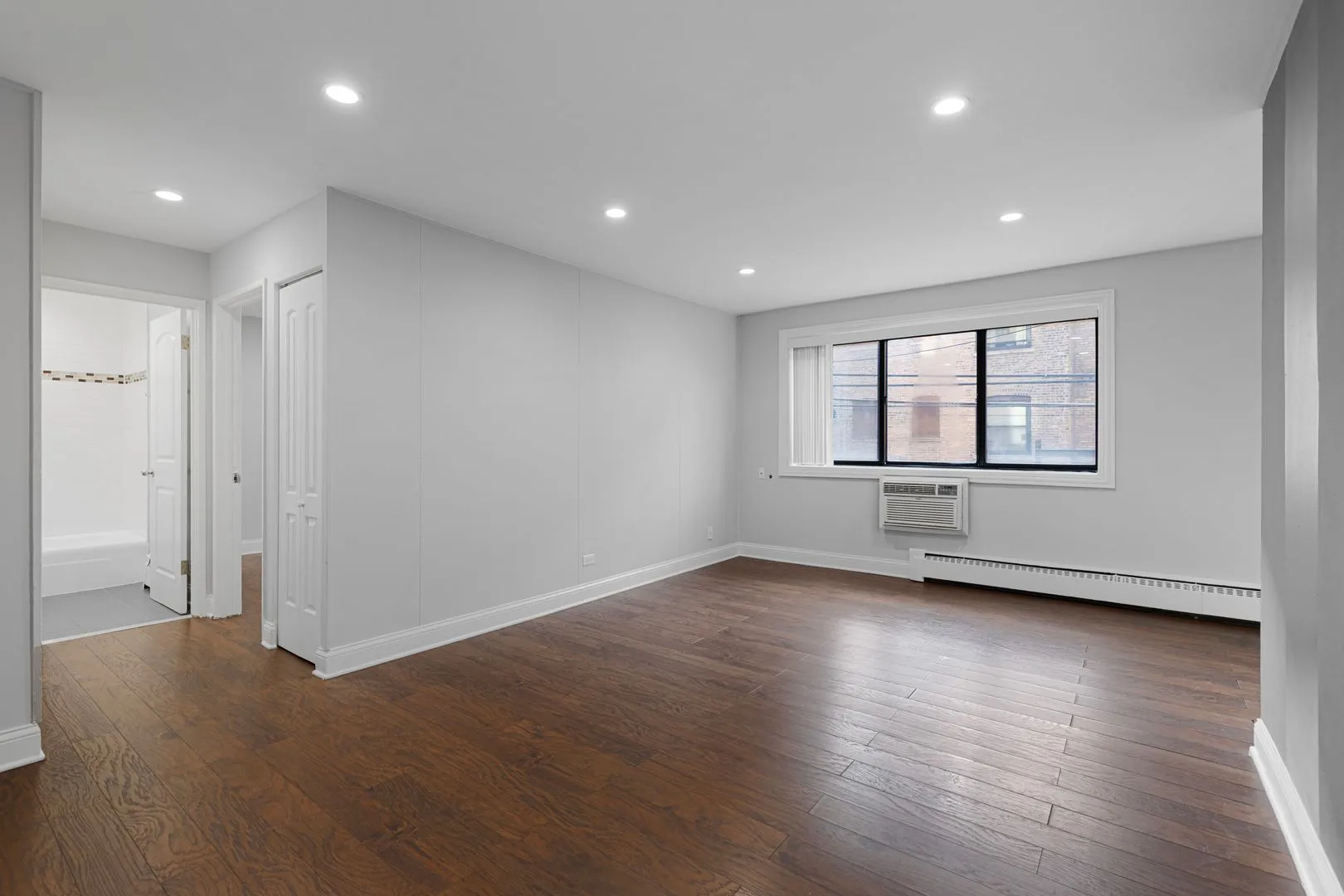 5534 N Kenmore Ave, , 60640, USA 60640-unit#208-Chicago-IL