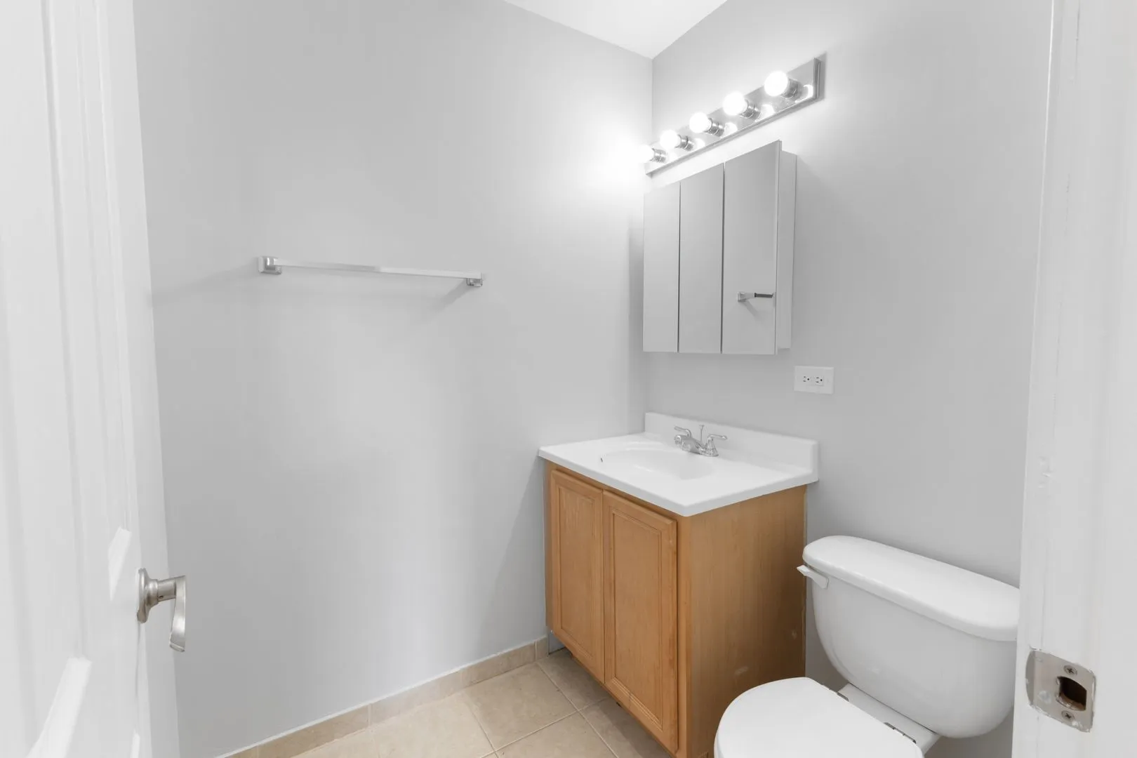 2451 W Howard St, ,  60645, USA 60645-unit#406-Chicago-IL