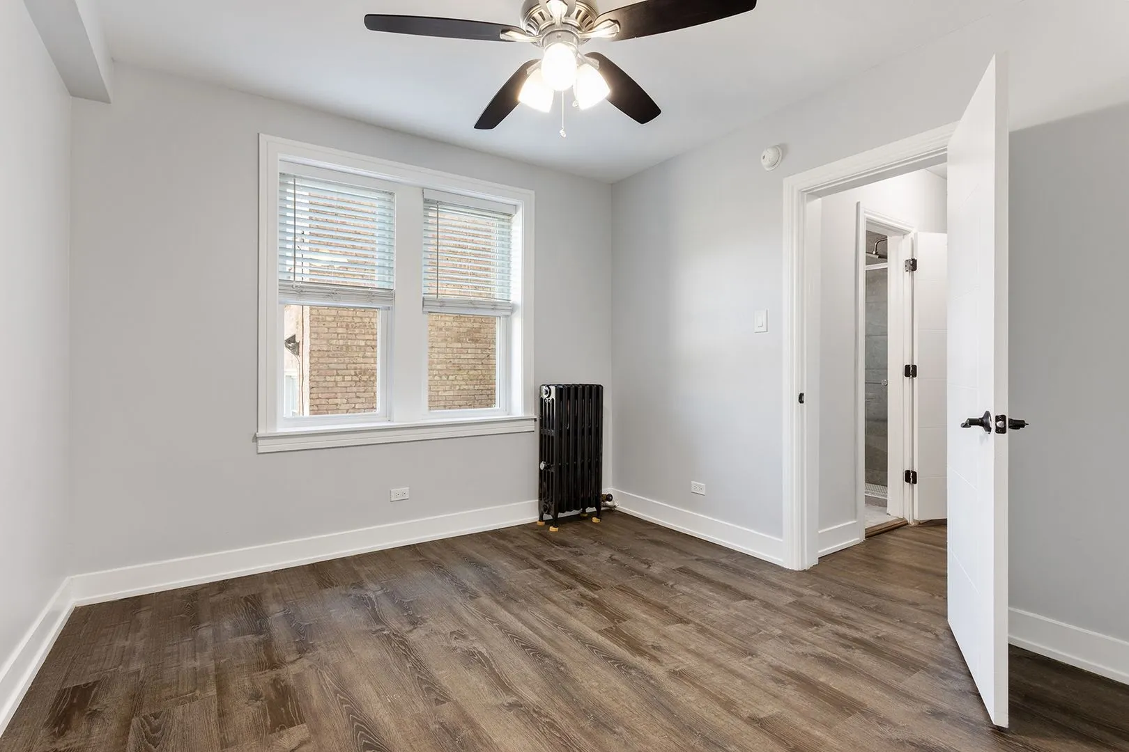1521 W Sherwin Ave, ,  60626, USA 60626-unit#208-Chicago-IL
