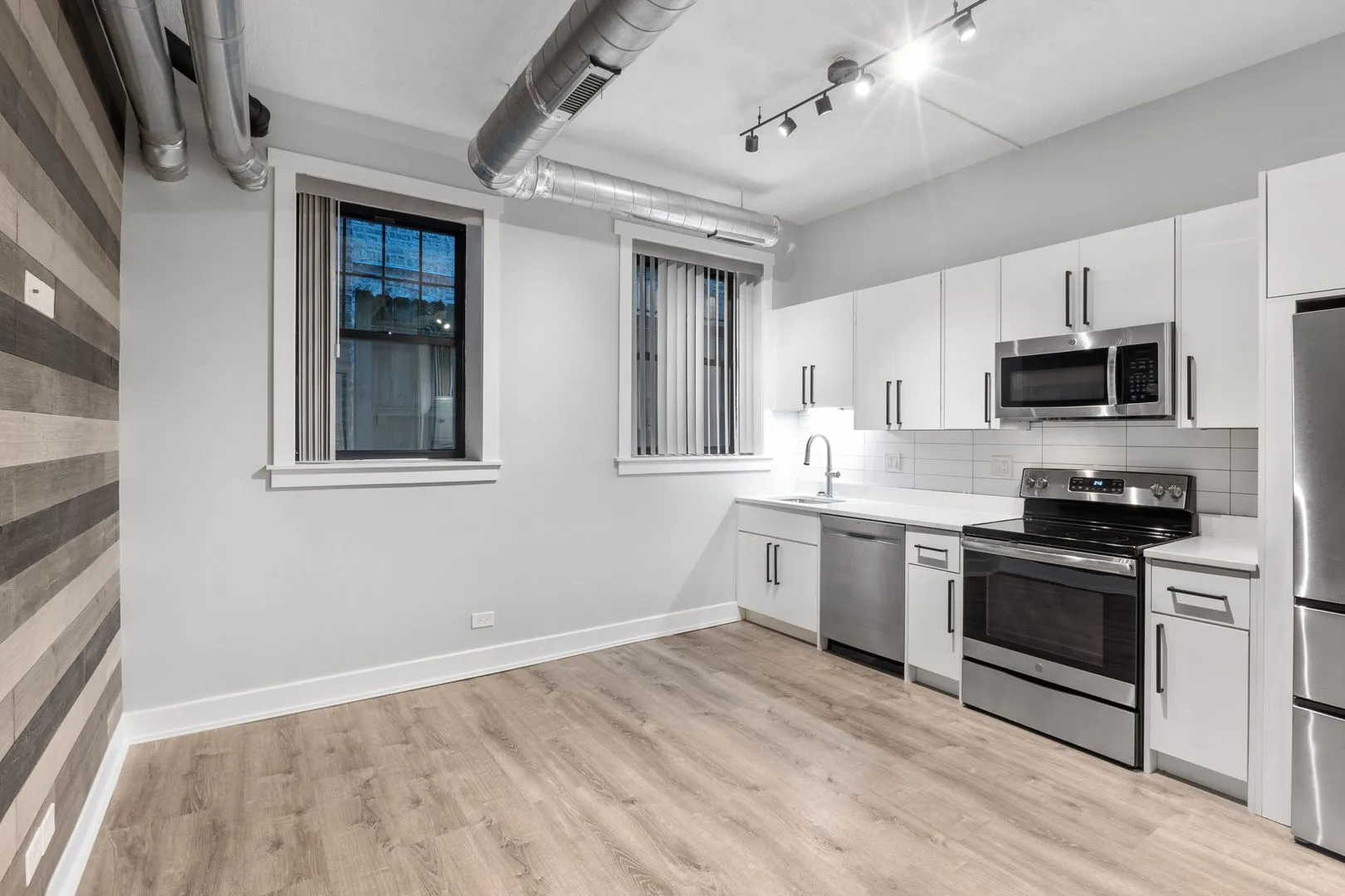 7645 N Sheridan Rd, ,  60626, USA 60626-unit#103-Chicago-IL