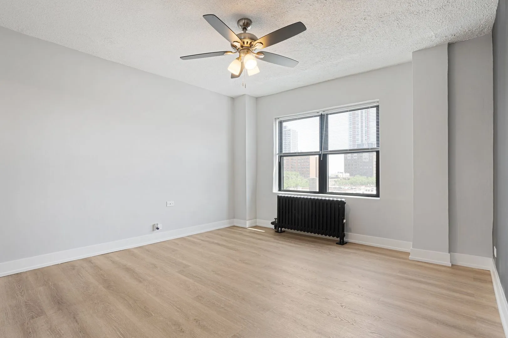 6026 N Winthrop Ave, ,  60660, USA 60660-unit#6E-Chicago-IL