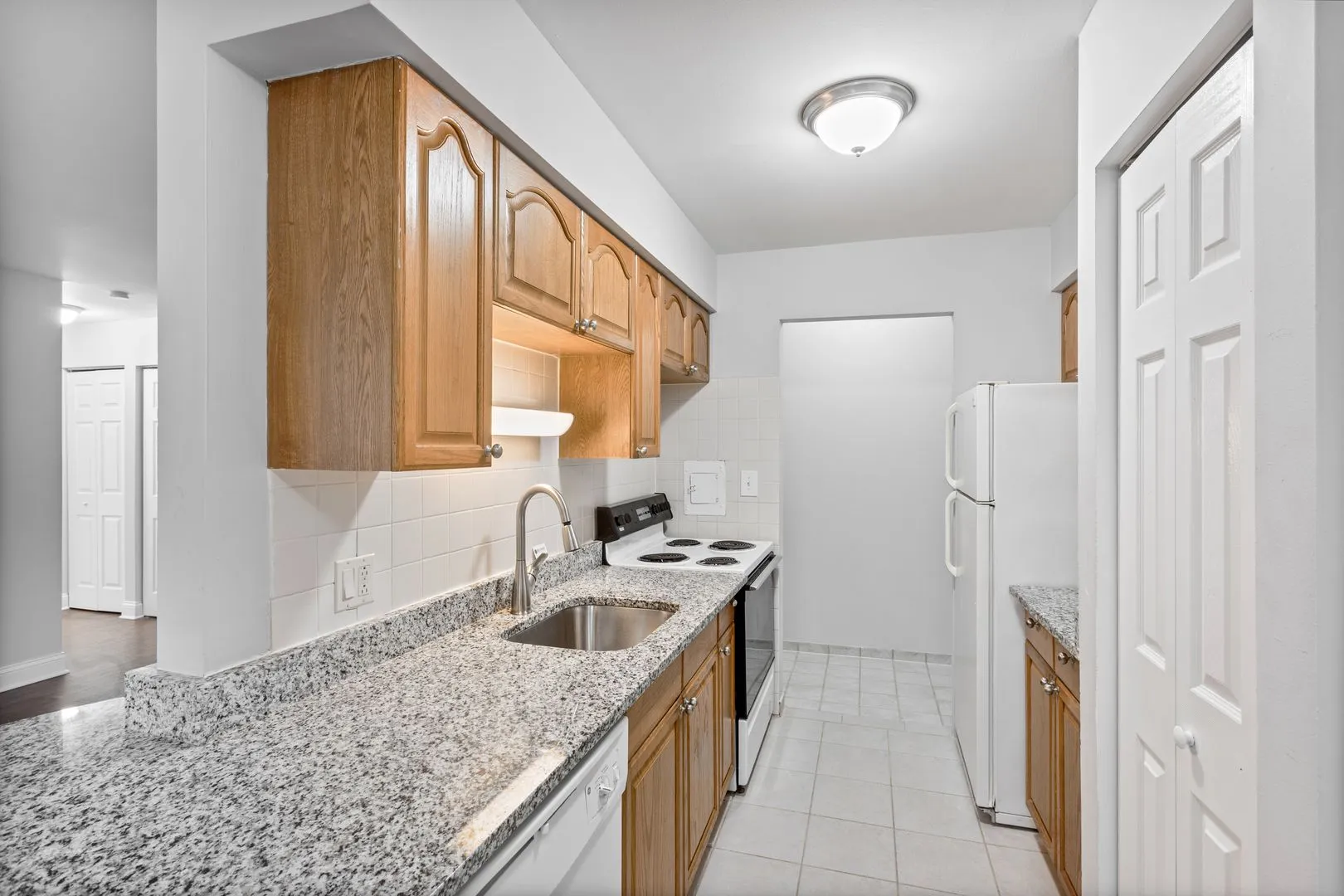 6001 N Kenmore Ave, ,  60660, USA 60660-unit#209-Chicago-IL