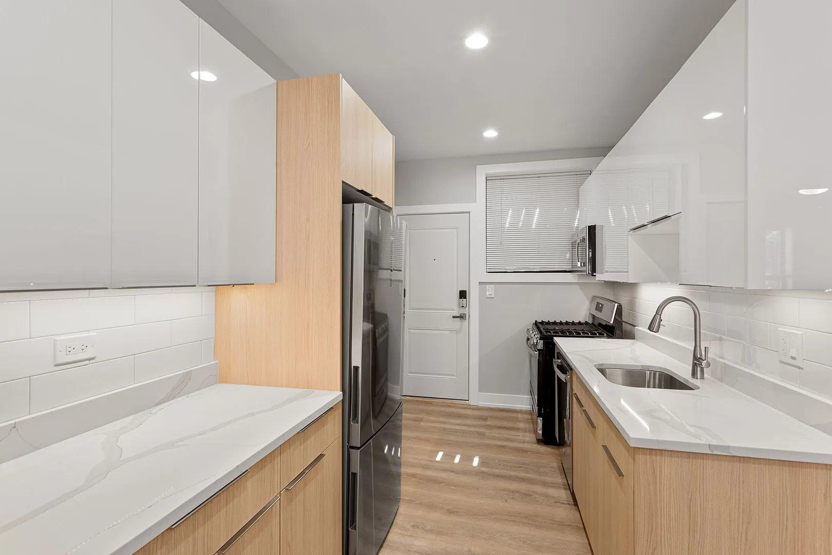 1700 W Juneway Terrace, ,  60626, USA 60626-unit#2B-Chicago-IL