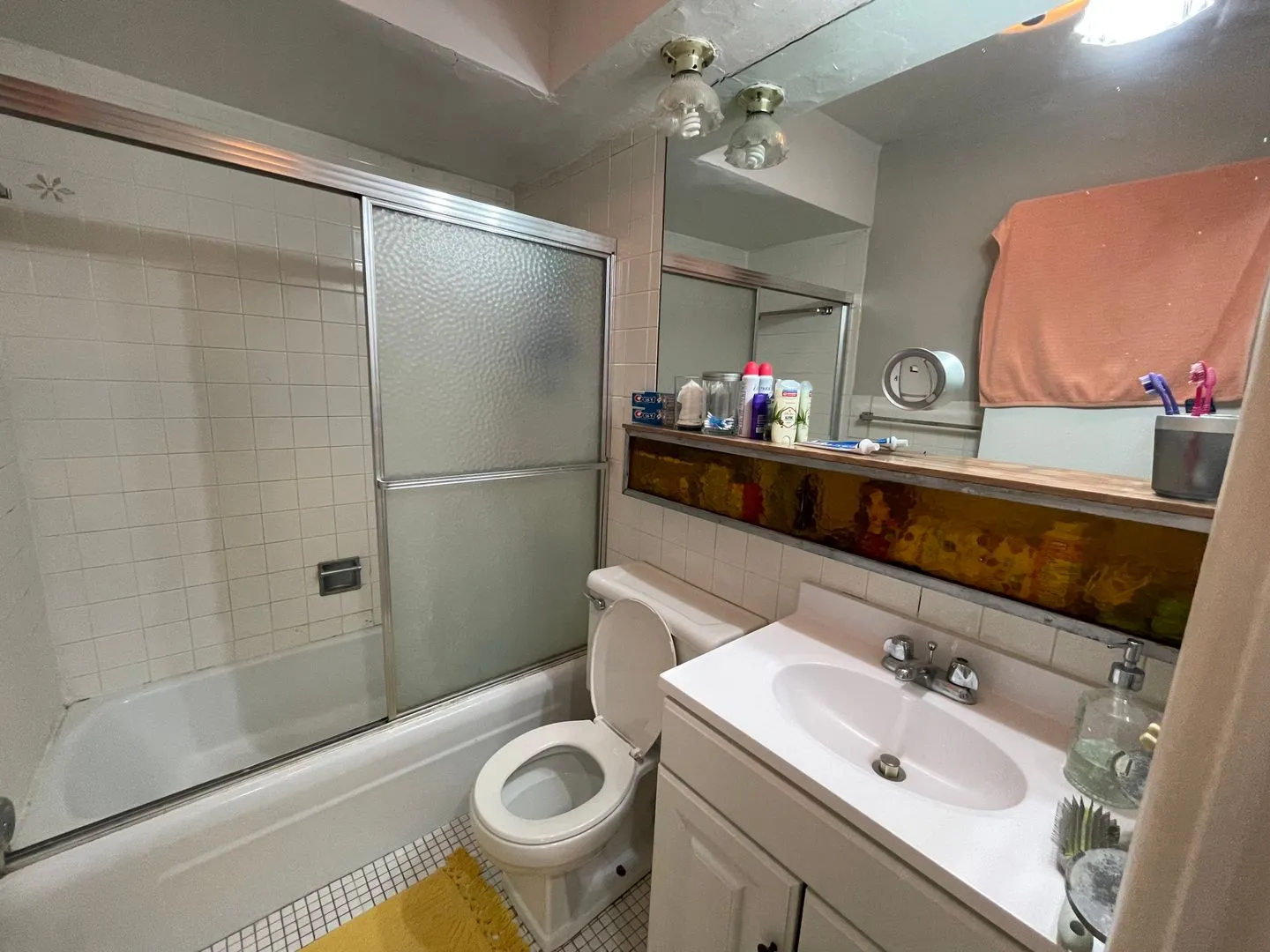 541 W Briar Pl, ,  60657, USA 60657-unit#206-Chicago-IL