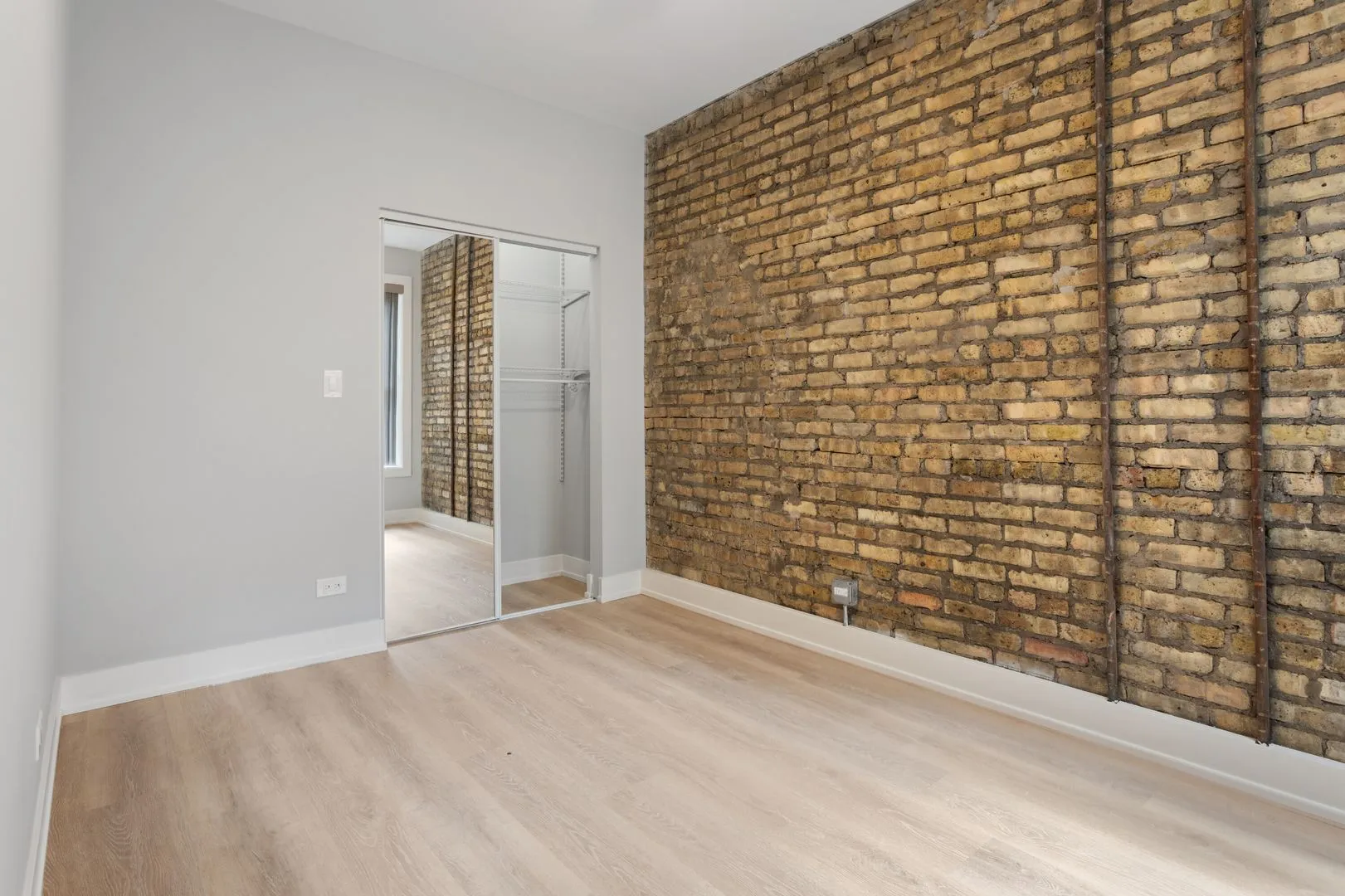 7663 N Rogers Ave, , 60626, USA 60626-unit#3-Chicago-IL