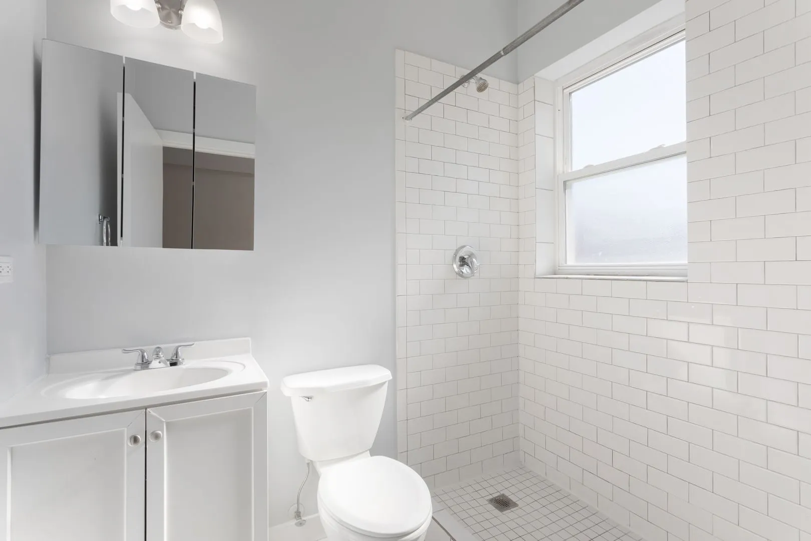 7456 N Greenview Ave, , 60626, USA 60626-unit#4A-Chicago-IL