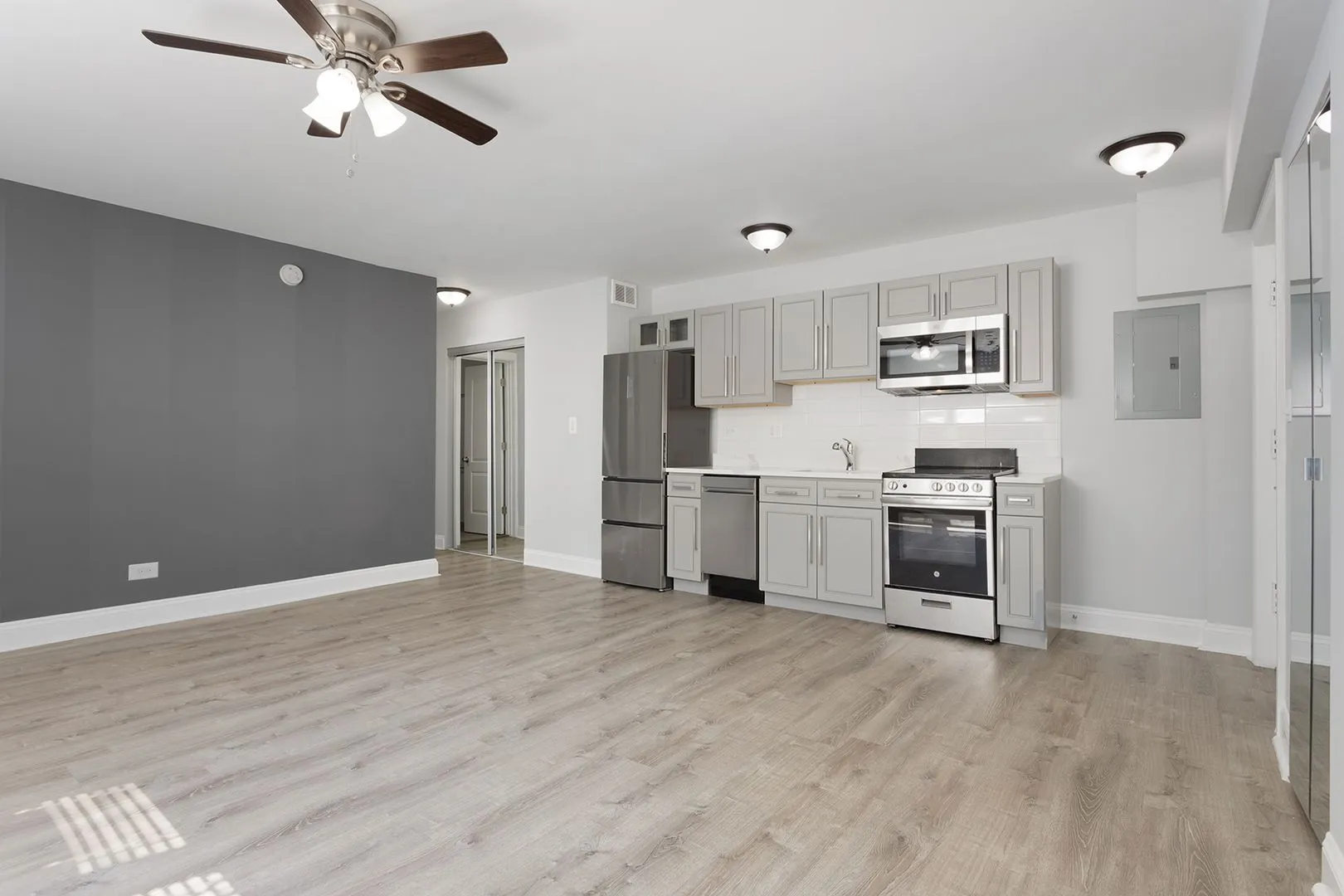 7710 N Sheridan Rd, ,  60626, USA 60626-unit#207-Chicago-IL