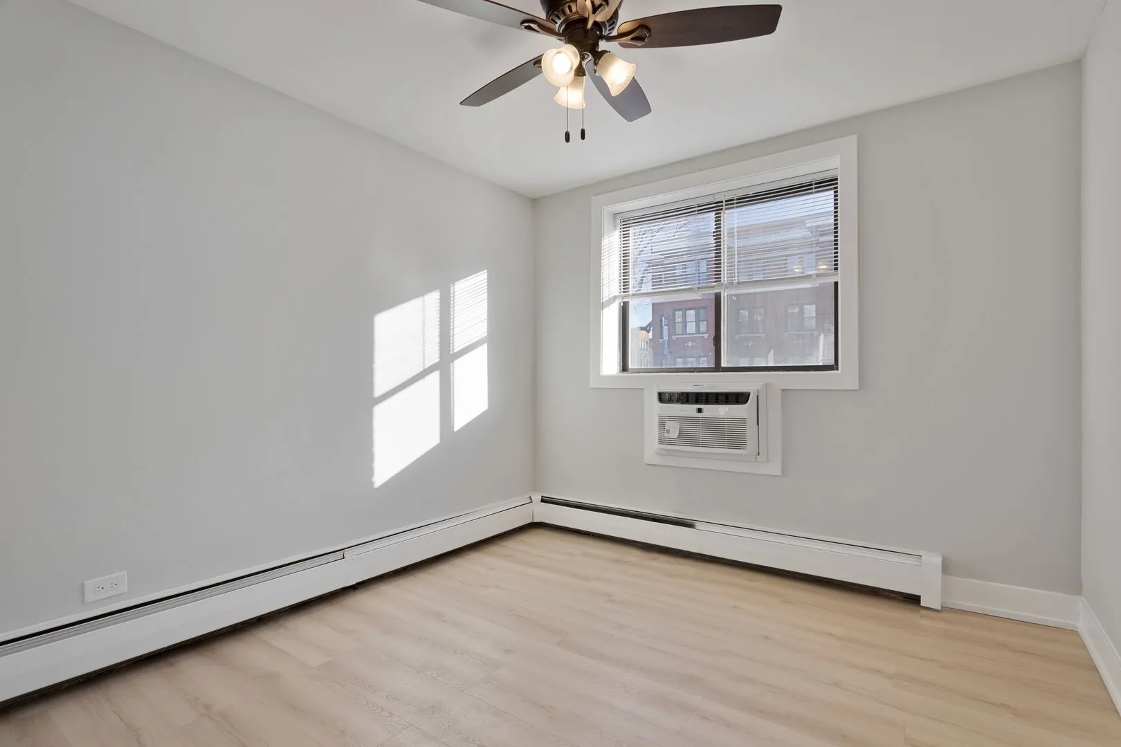 6758 N Sheridan Rd, ,  60626, USA 60626-unit#235-Chicago-IL