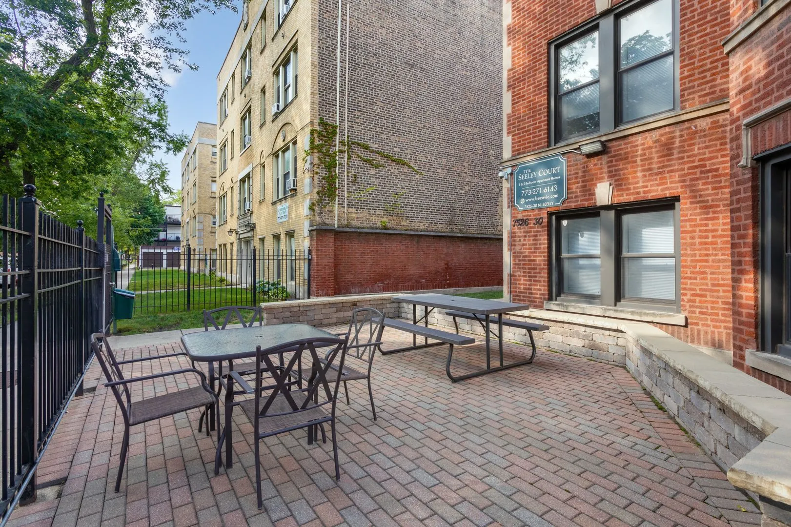 7526 N Seeley Ave, ,  60645, USA 60645-unit#103-Chicago-IL