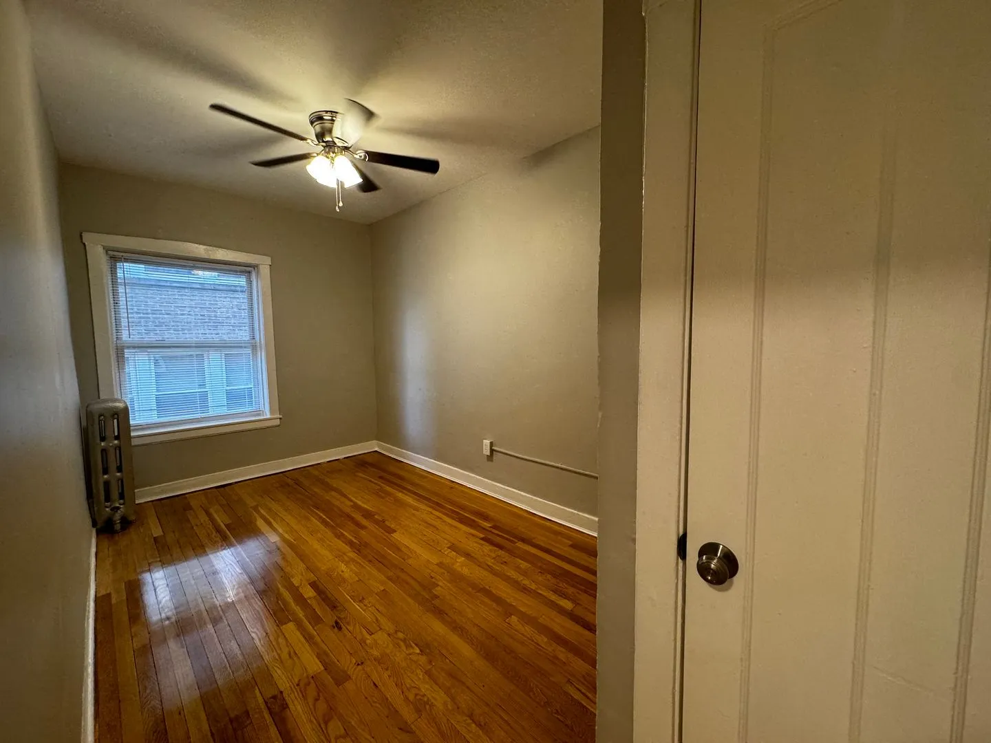 4906 N St Louis Ave, ,  60625, USA 60625-unit#2E-Chicago-IL