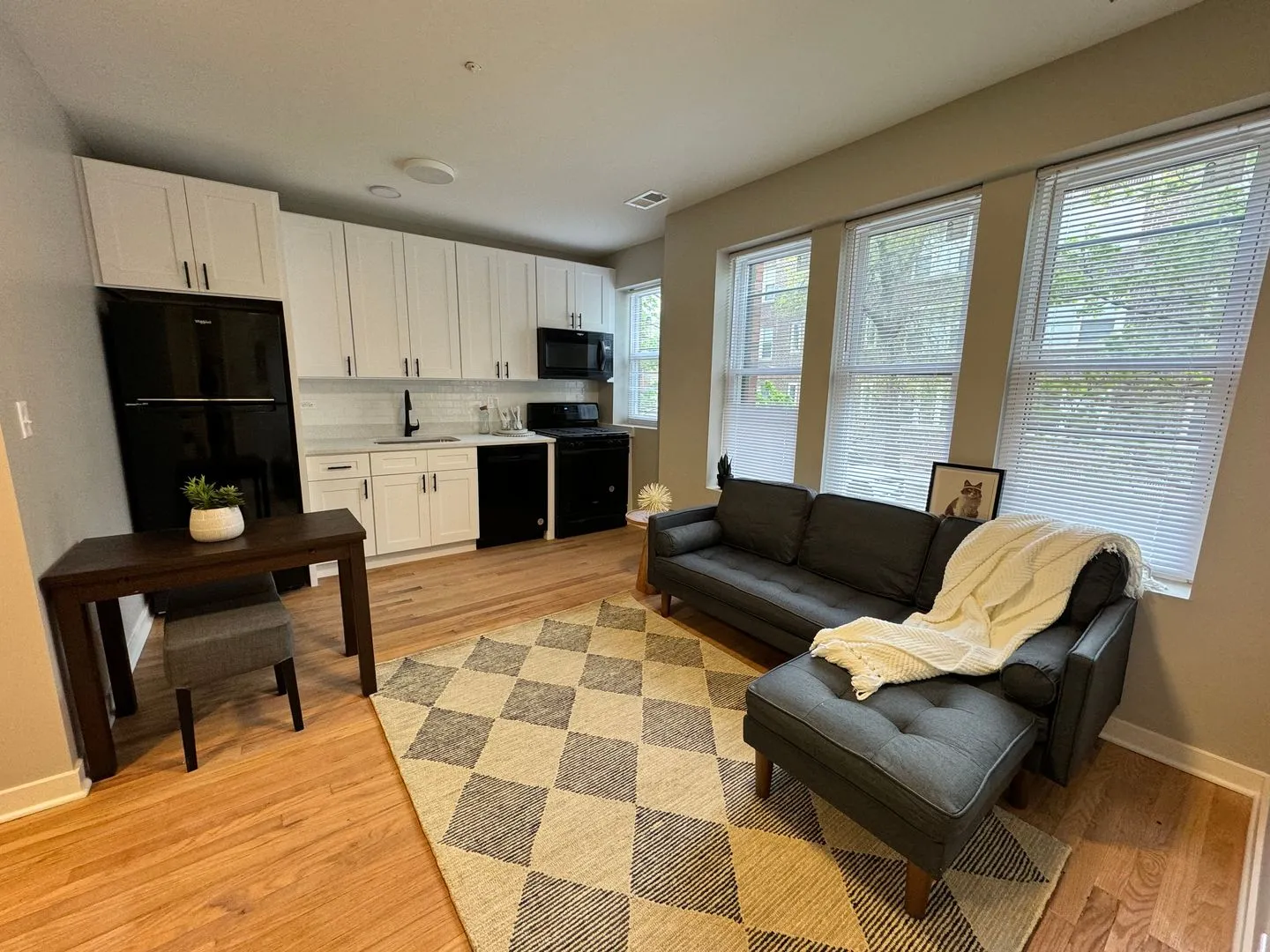 3055 W Leland Ave, ,  60625, USA 60625-unit#B03-Chicago-IL