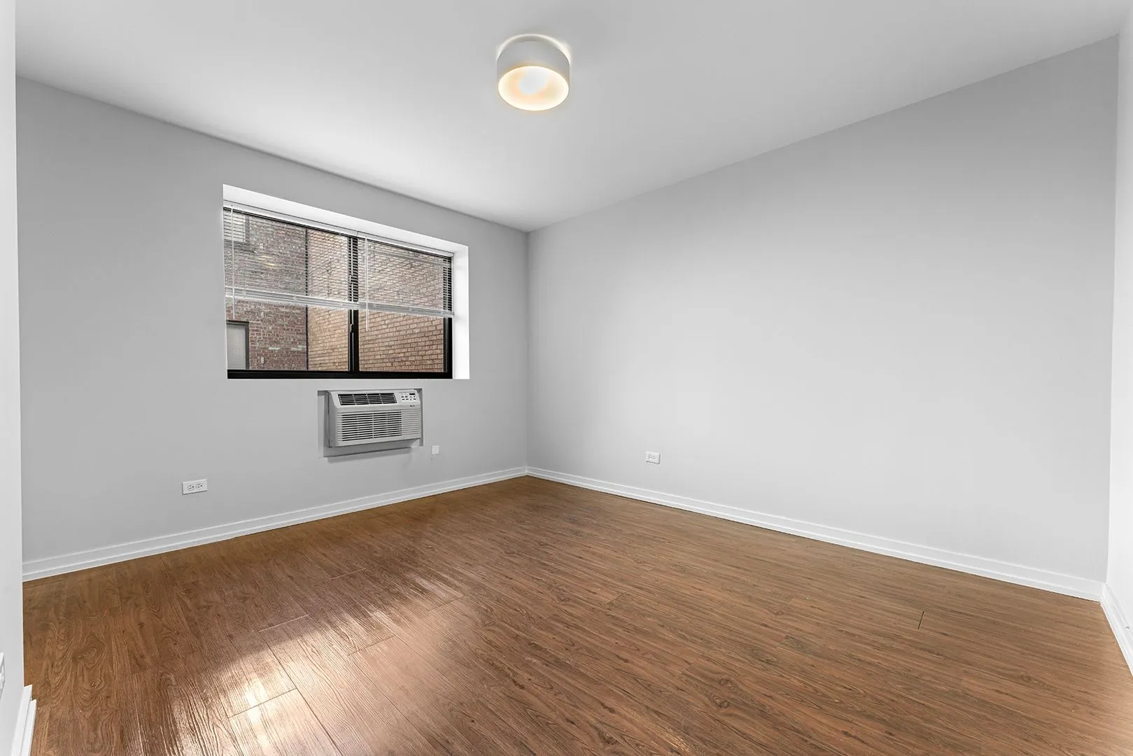 6134 N Kenmore Ave, ,  60660, USA 60660-unit#410-Chicago-IL