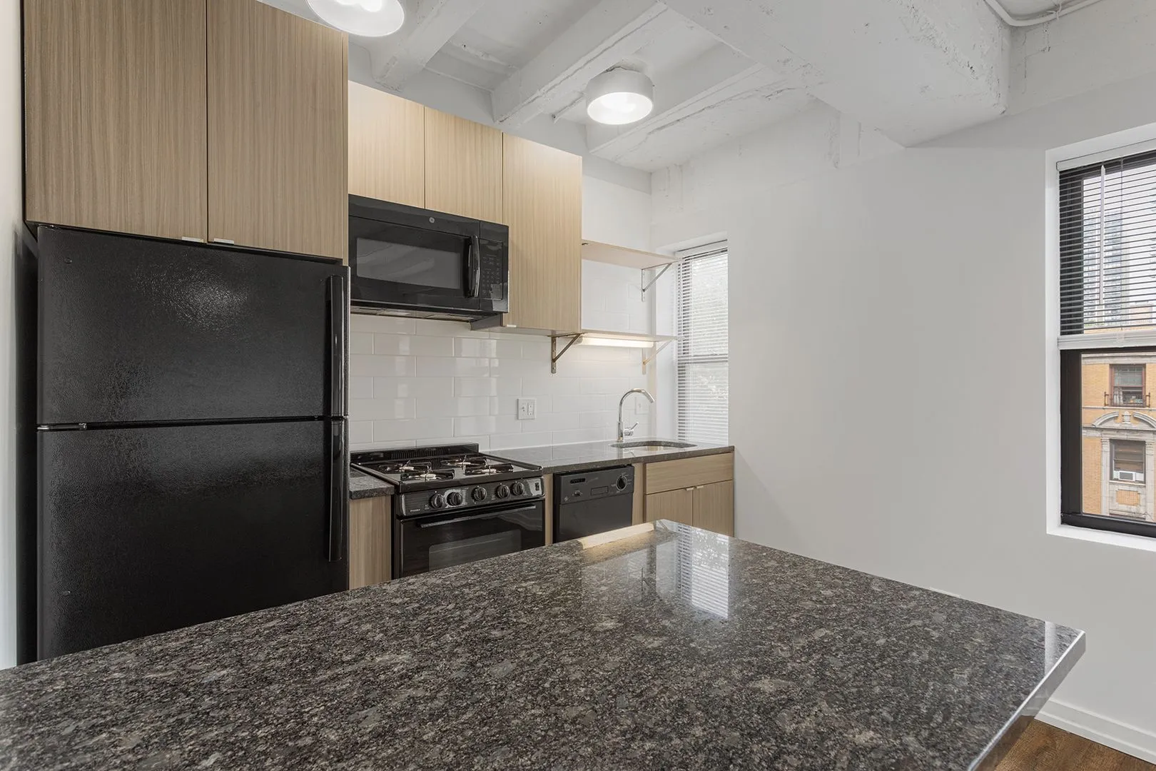 5718 N Winthrop Ave, , 60660, USA 60660-unit#402-Chicago-IL