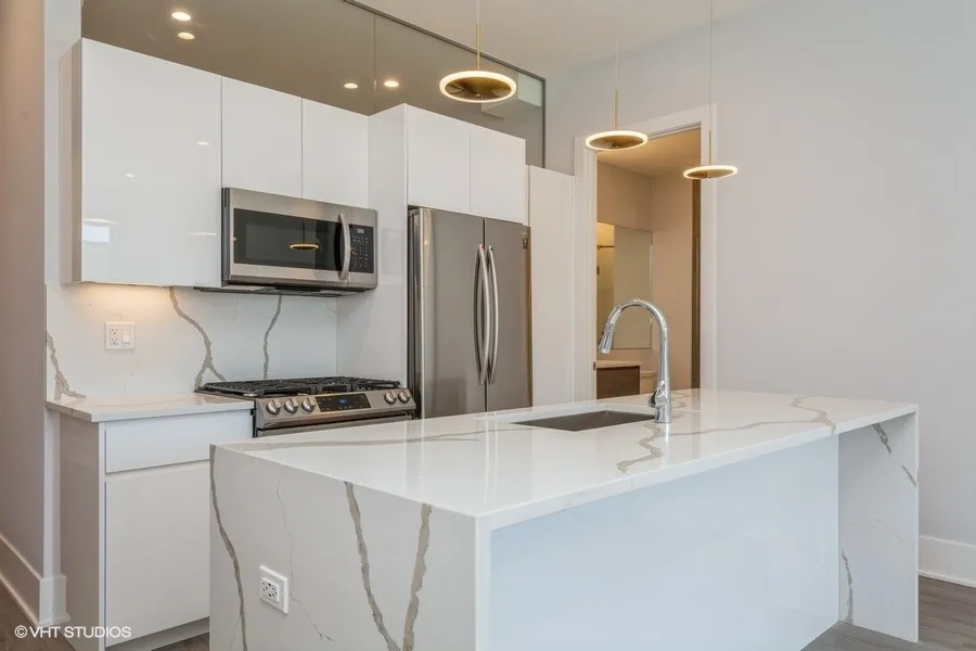 2353 W WABANSIA AVE 60647-unit#003-Chicago-IL