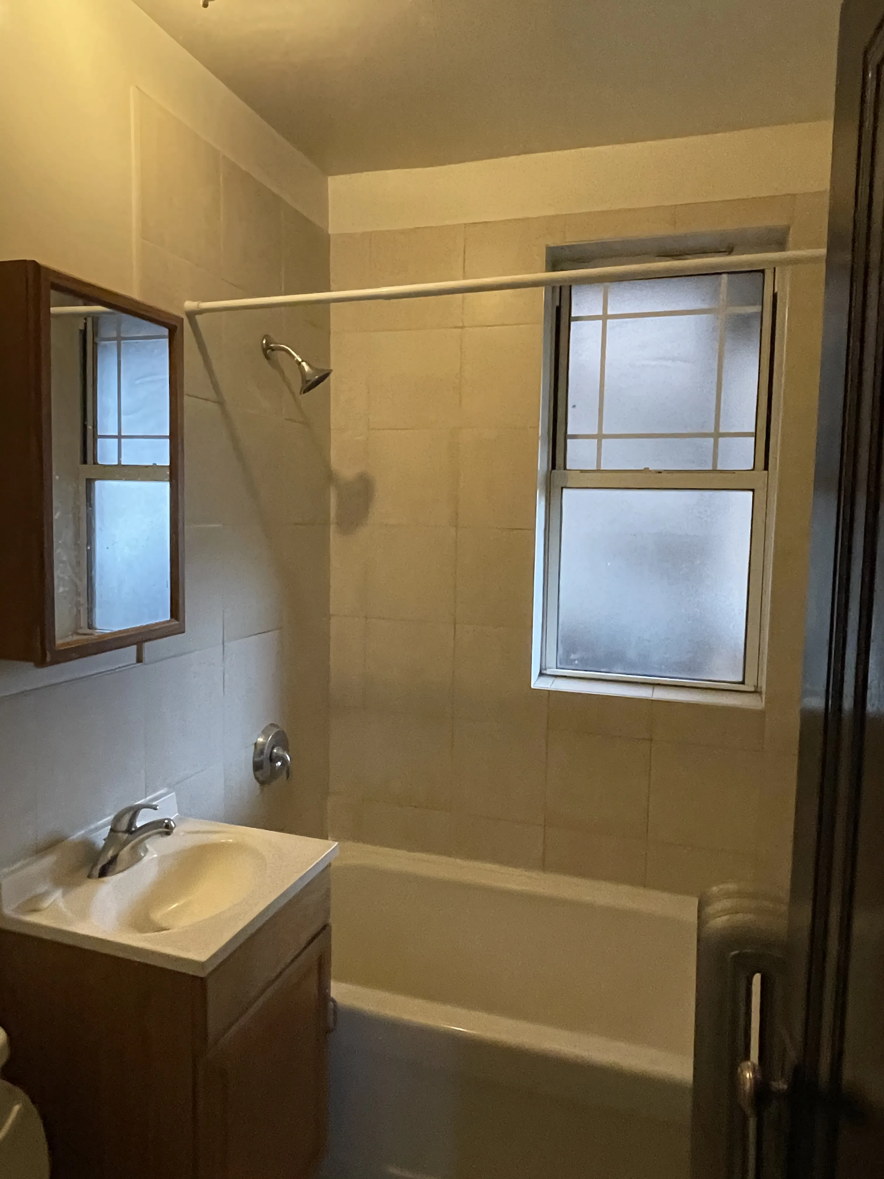 3657 N RACINE AVE 60613-Waveland Apartments-unit#01-Chicago-IL