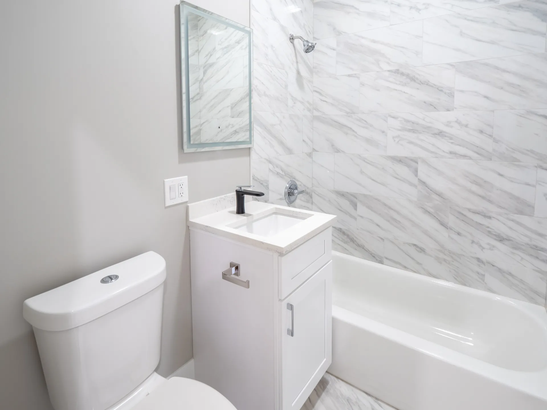 1530 W THOMAS ST 60642-unit#1R-Chicago-IL