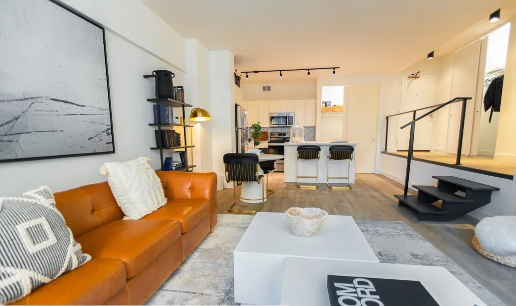 21 E CHESTNUT ST 60611-unit#8h-Chicago-IL