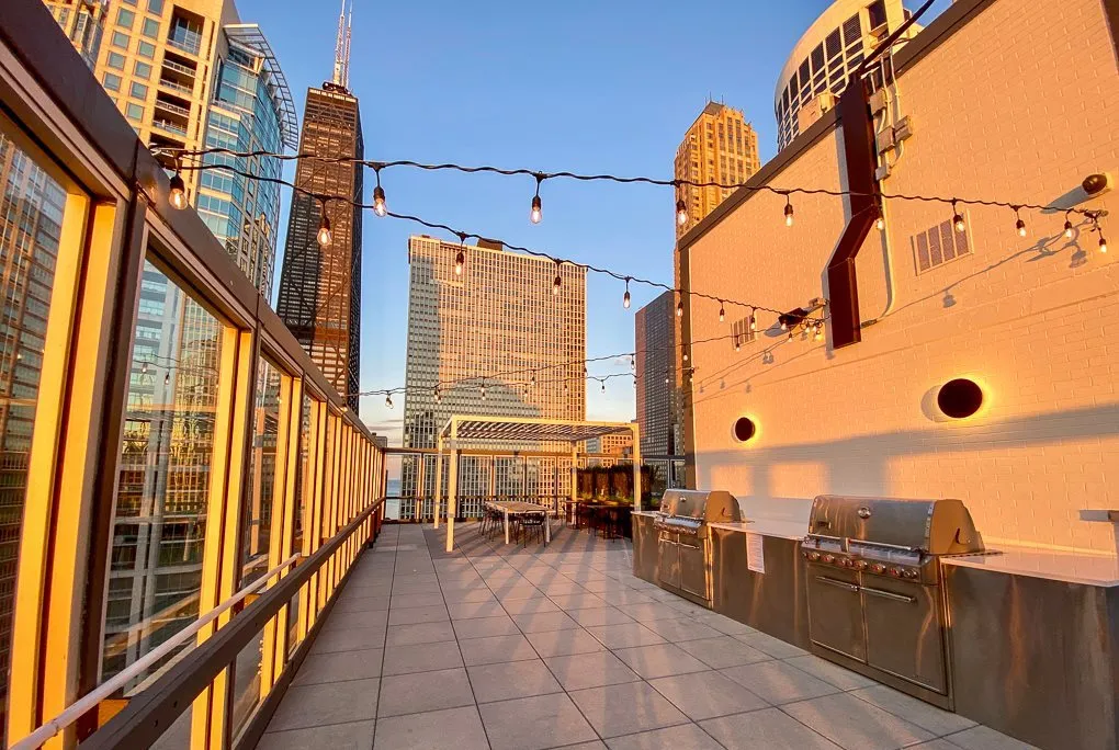 21 E CHESTNUT ST 60611-unit#8h-Chicago-IL