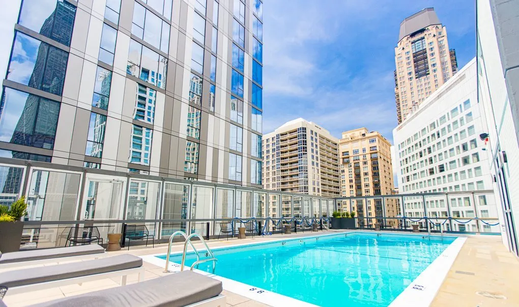 21 E CHESTNUT ST 60611-unit#8h-Chicago-IL
