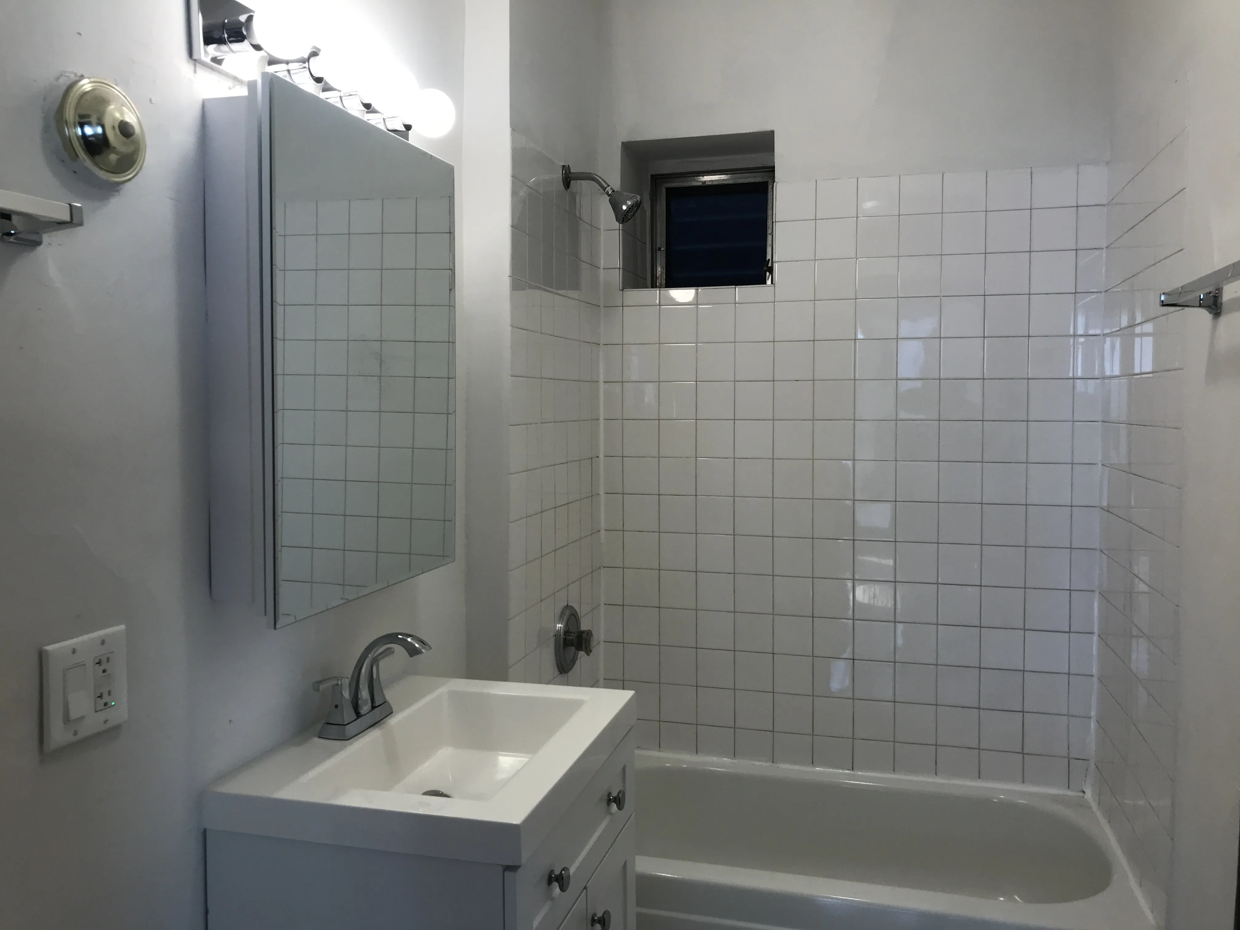 900 W ADDISON ST 60613-The Addison Apartments-unit#2-Chicago-IL