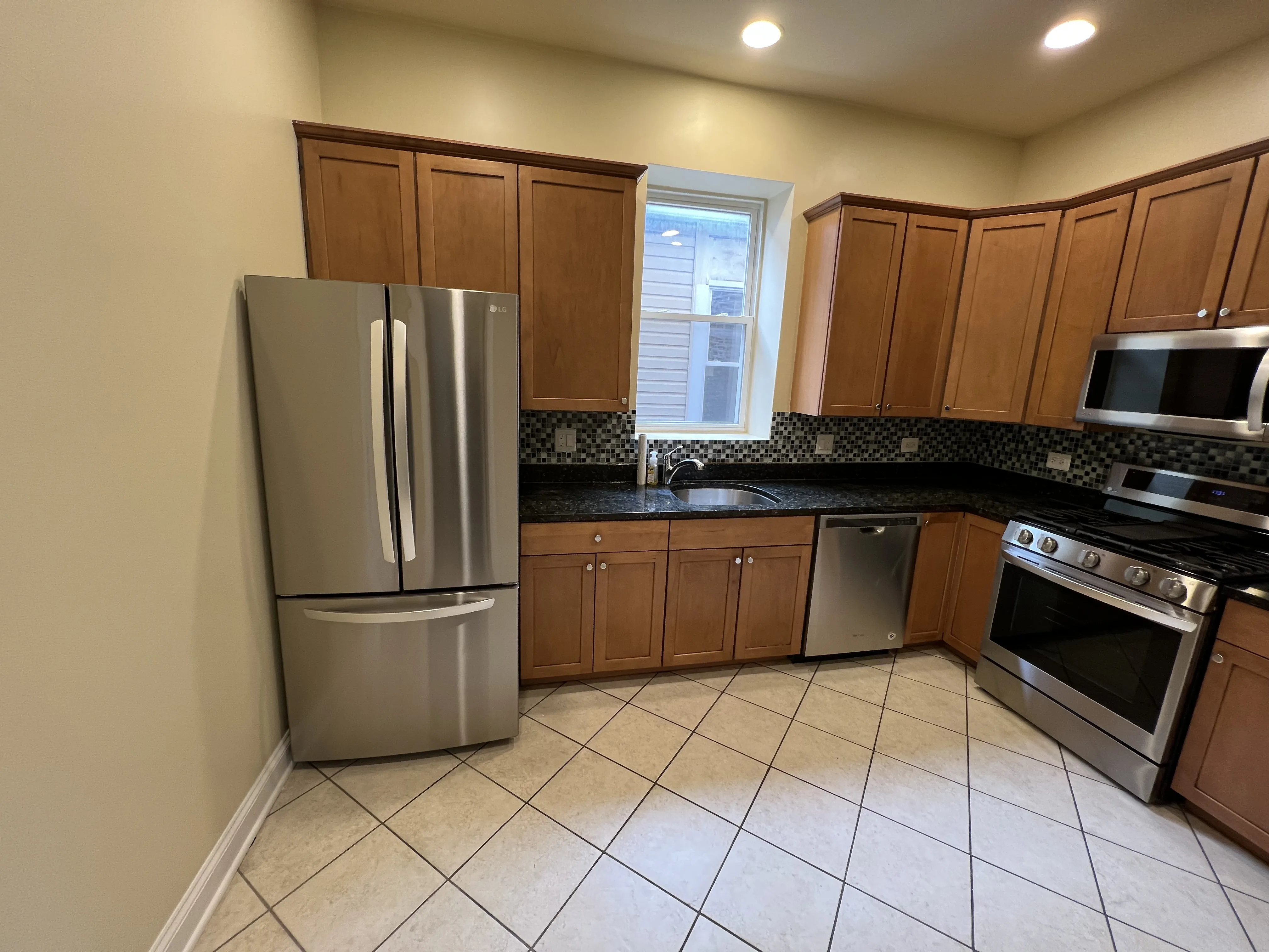 1825 N WASHTENAW AVE 60647-Greystone Manor-unit#2F-Chicago-IL