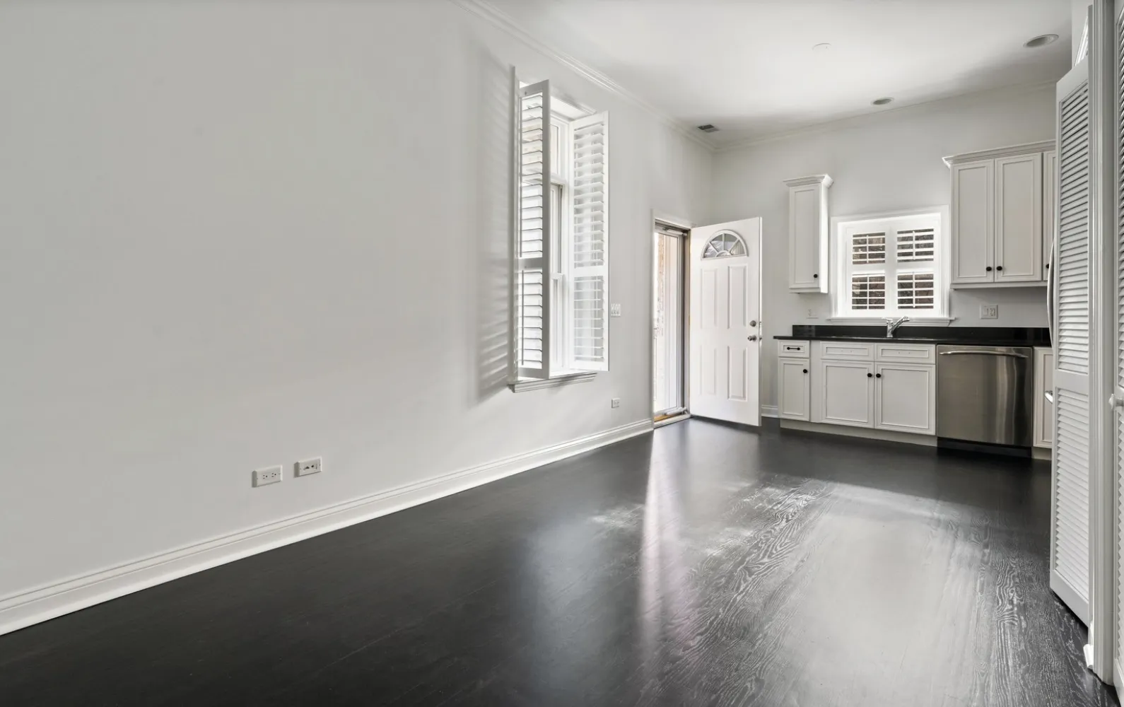 2214 N SEDGWICK ST 60614-unit#2-S-Chicago-IL