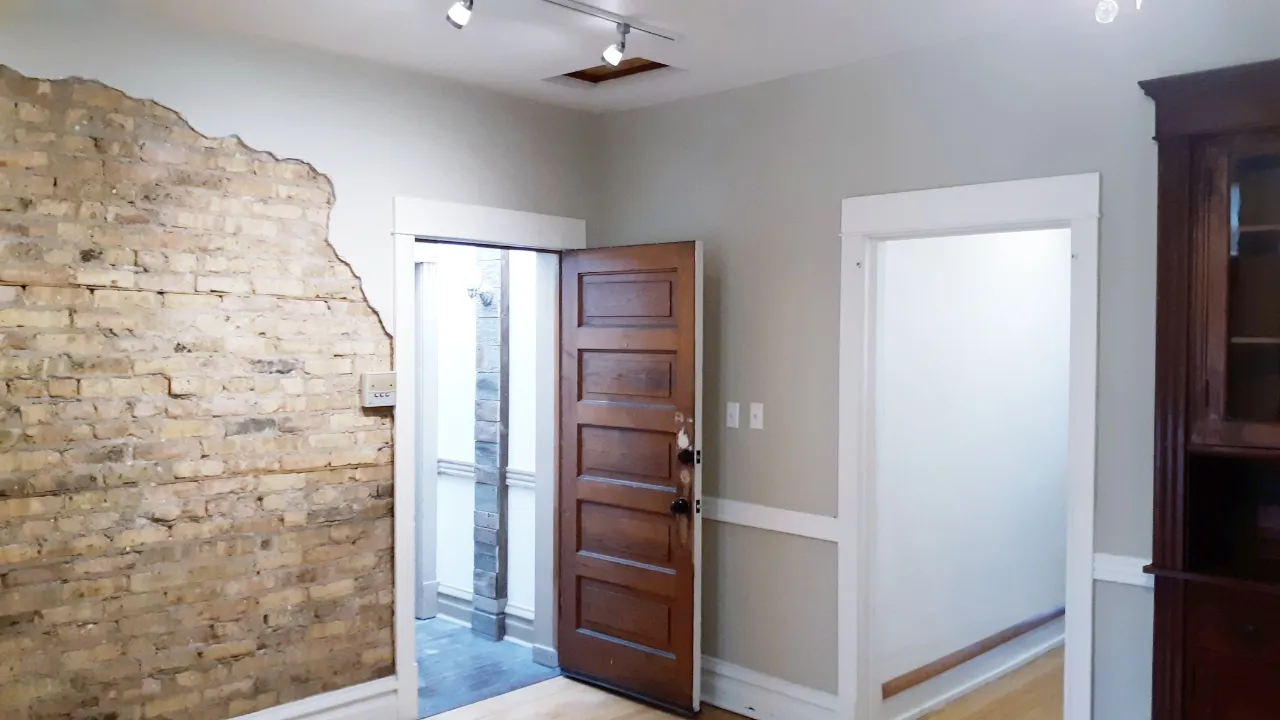 2857 N DAMEN AVE 60618-Roscoe Village / Hamlin Park-unit#02-S-Chicago-IL