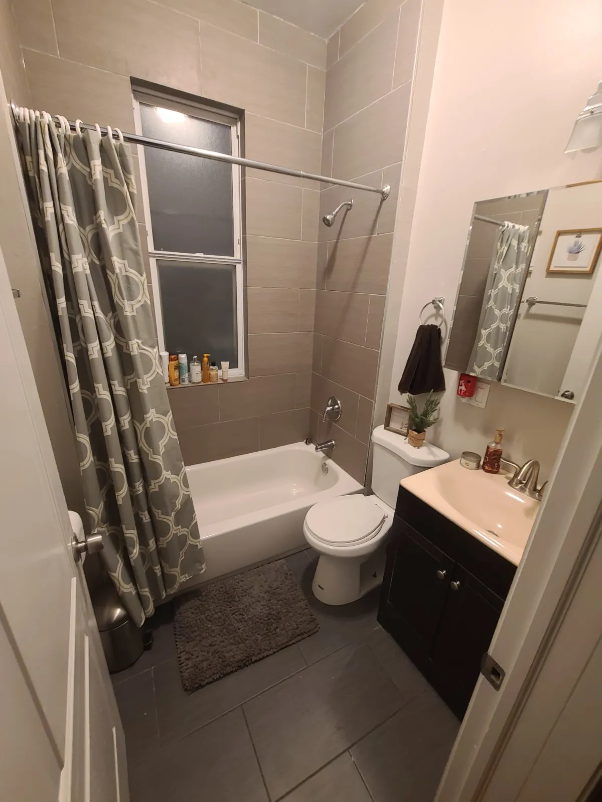 3338 N HOYNE AVE 60618-unit#2-Chicago-IL