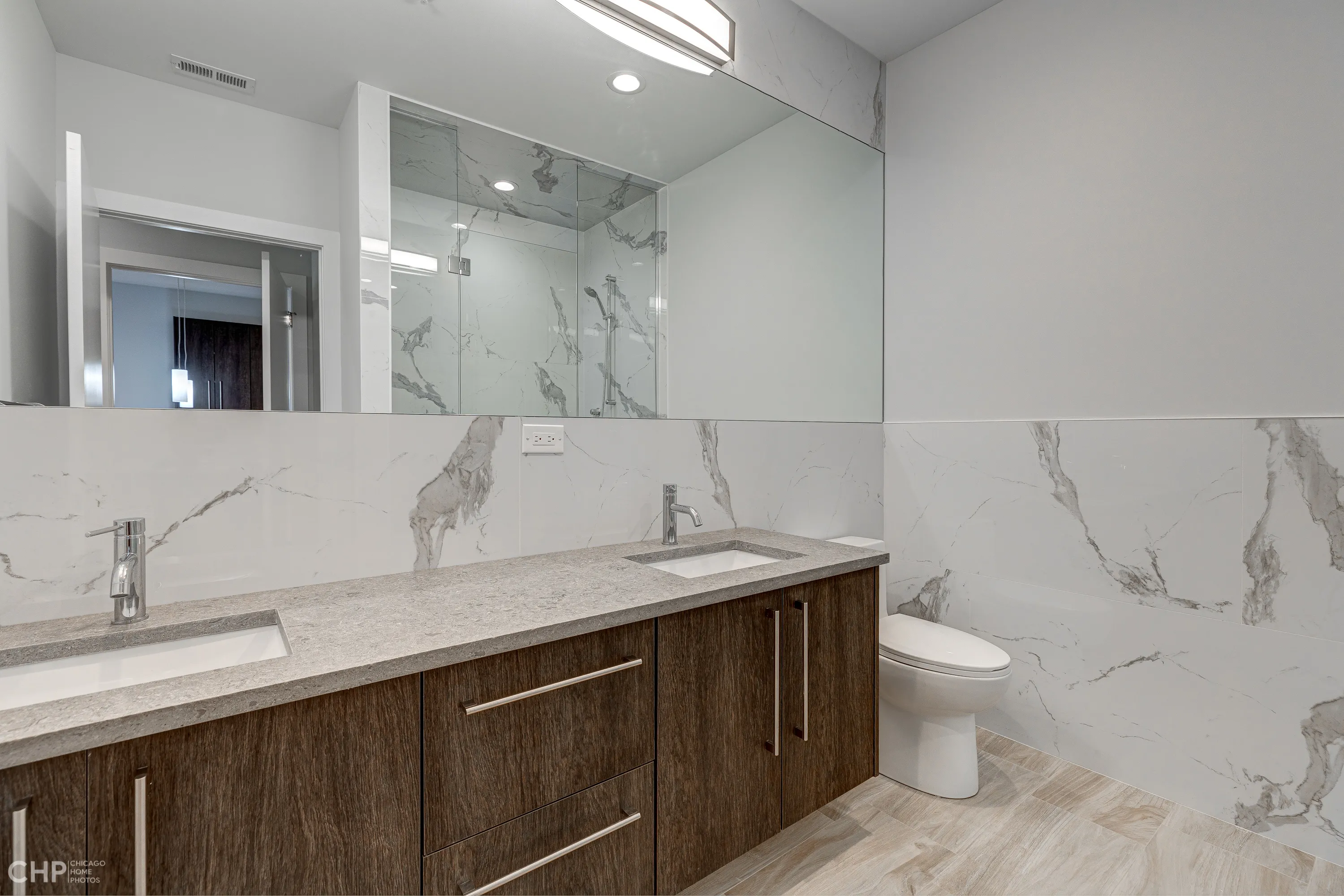 2823 W BELMONT AVE 60618-unit#204-Chicago-IL