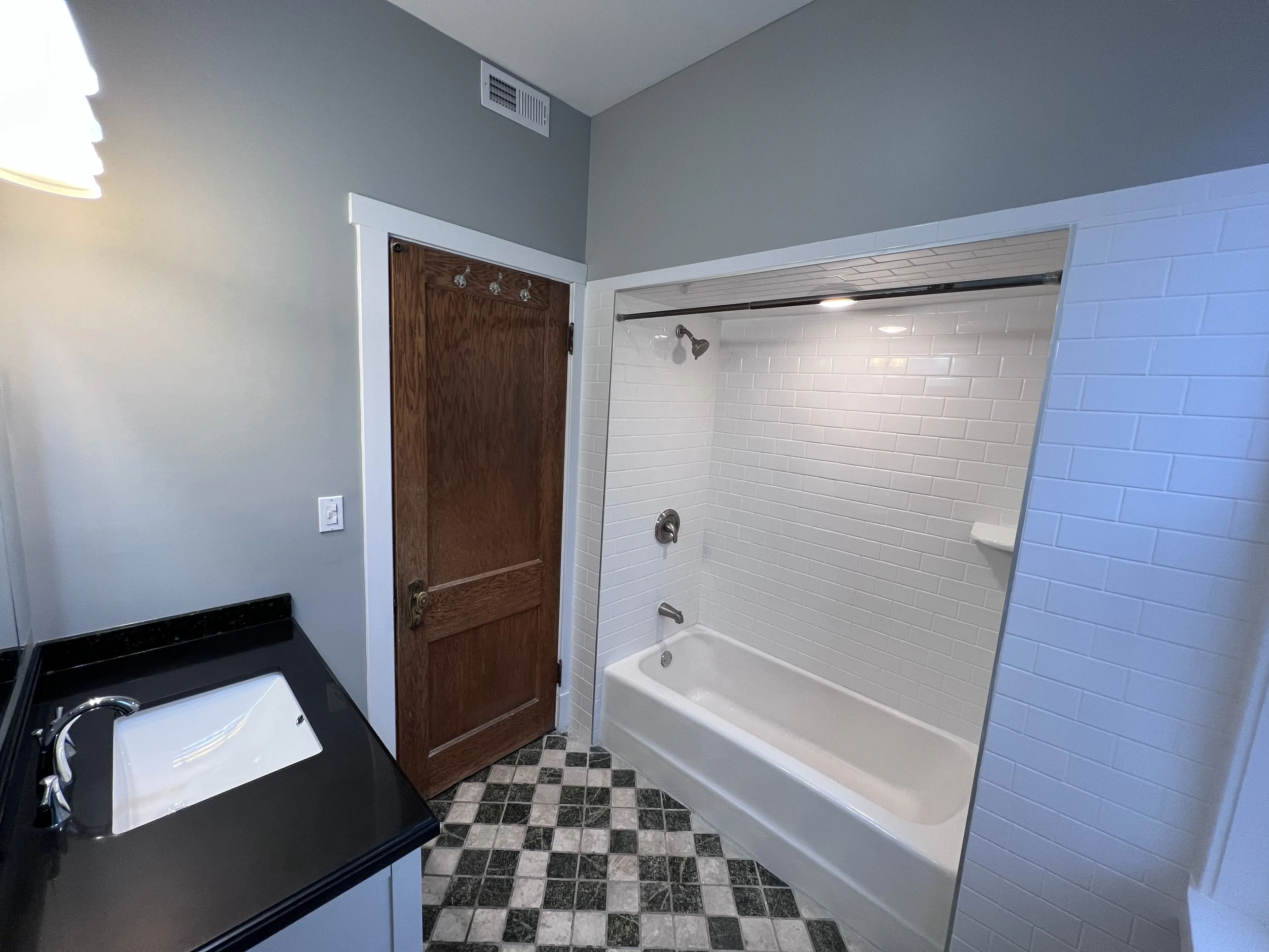 1327 W GRANVLE AVE 60660-unit#02-Chicago-IL
