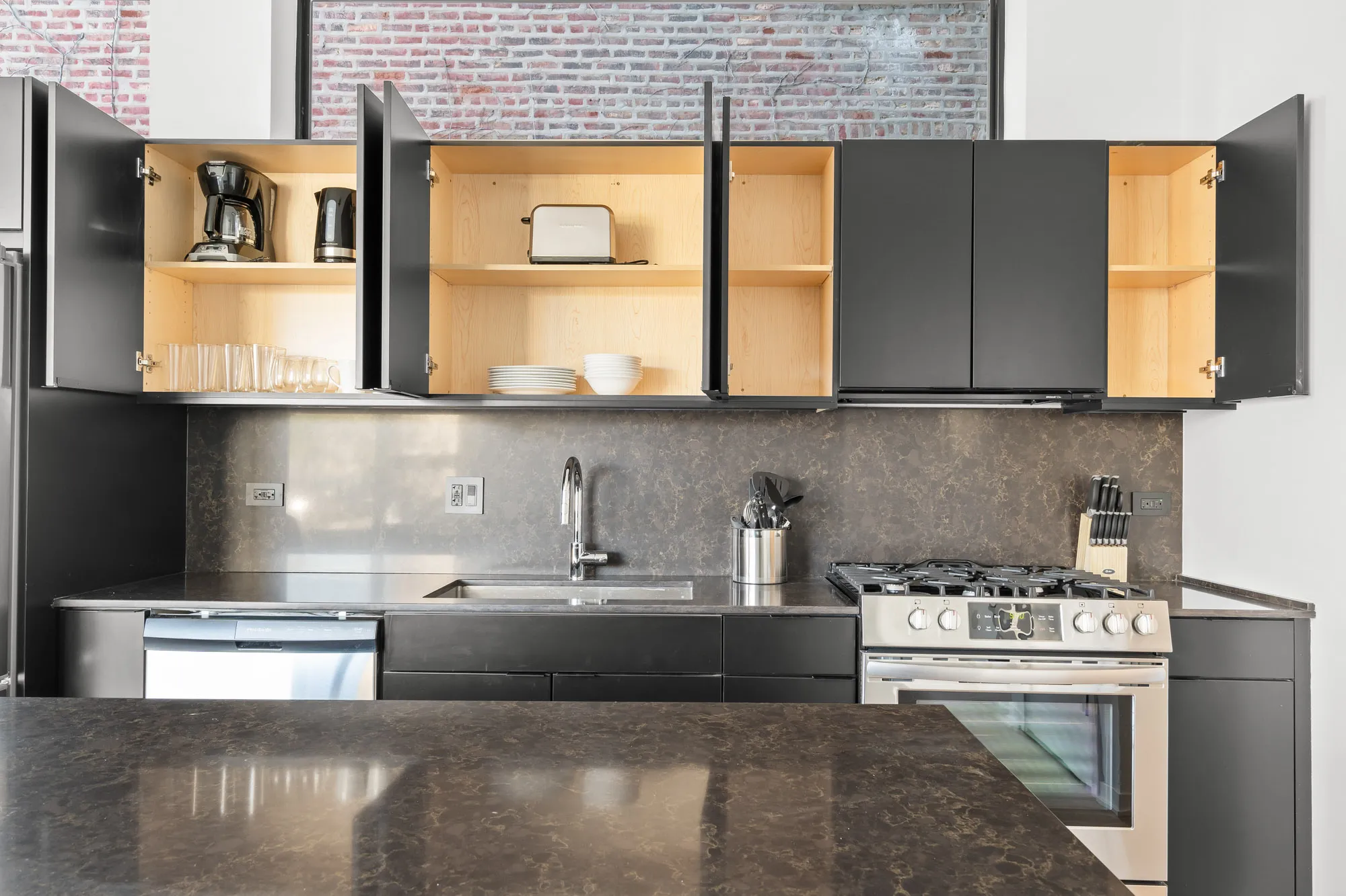 2100 W 21ST PL 60608-Room For Rent-unit#1F-Chicago-IL