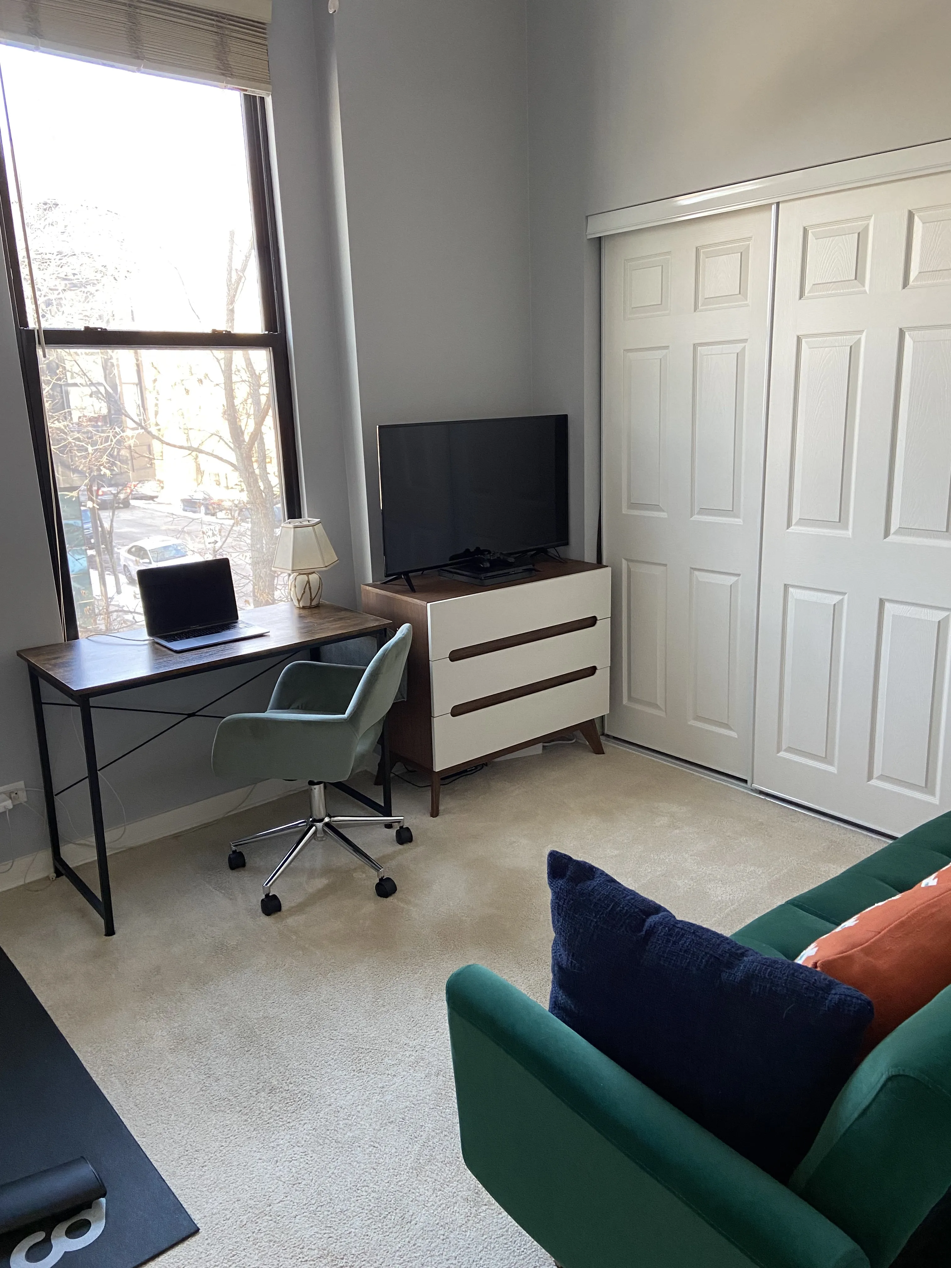2205 W SHAKESPEARE AVE 60647-unit#2E-Chicago-IL