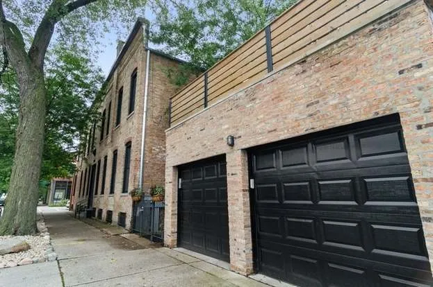 2205 W SHAKESPEARE AVE 60647-unit#2E-Chicago-IL