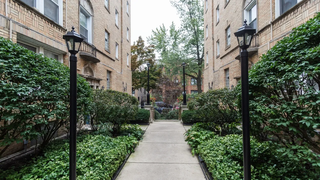 840 W AINSLIE ST 60640-unit#DC-Chicago-IL