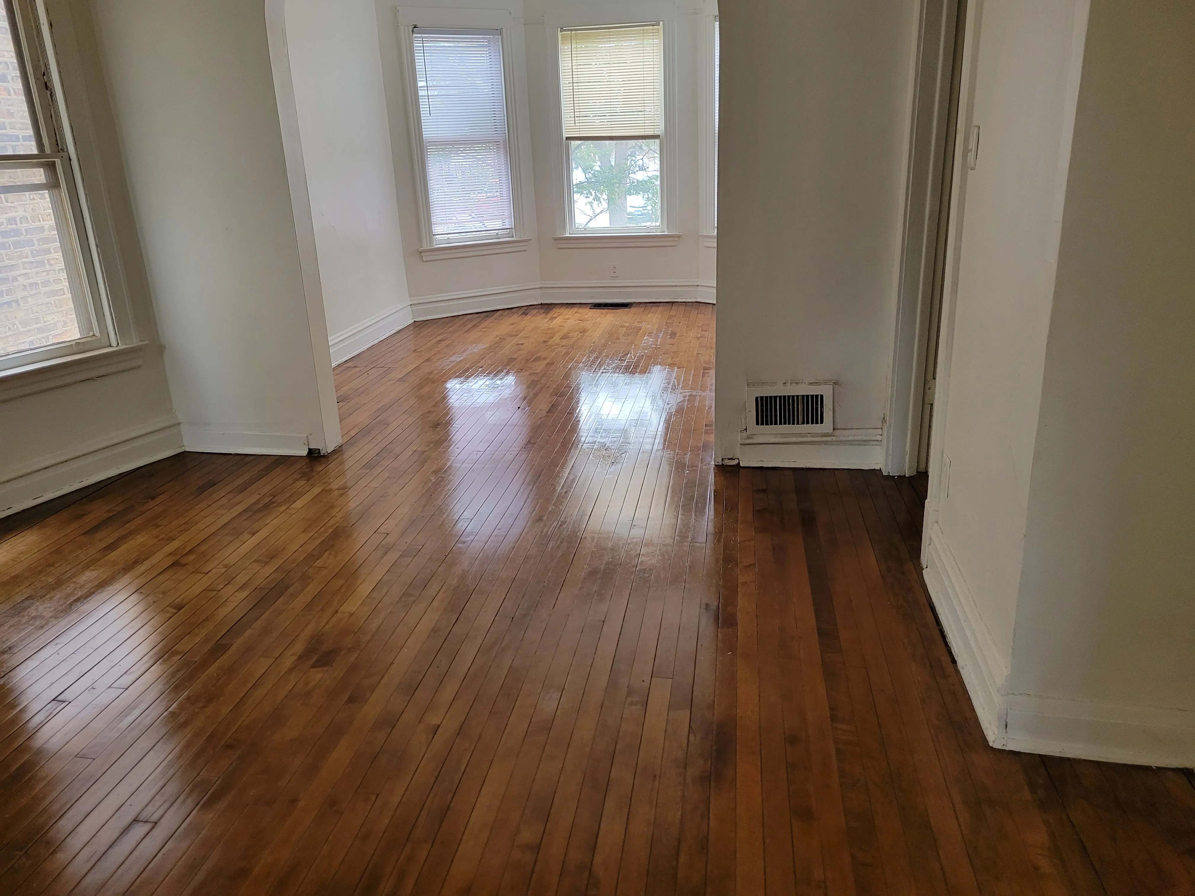 2320 W EASTWOOD AVE 60625-Keenan Apartments-unit#01-Chicago-IL
